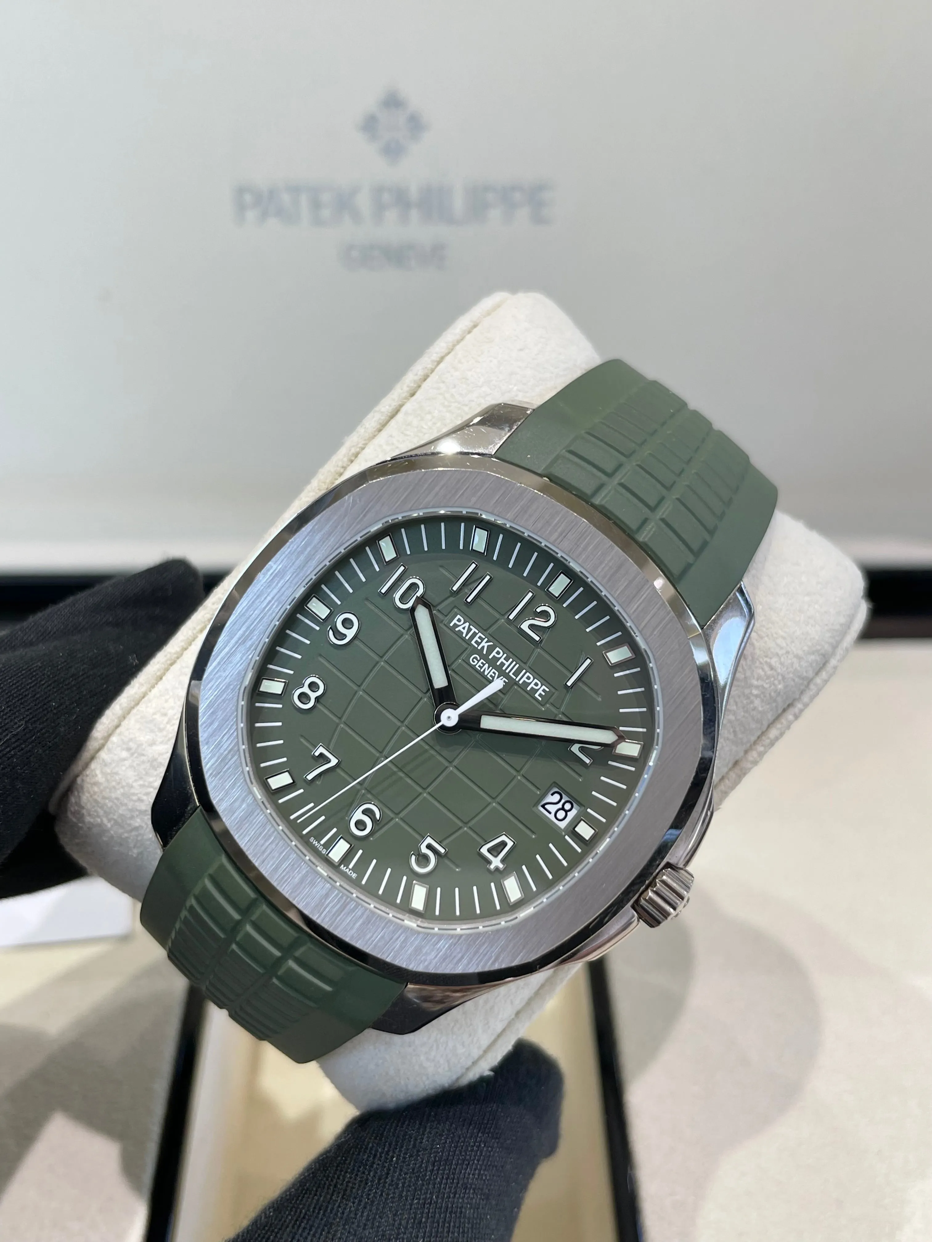 2022 Patek Philippe Aquanaut Self-Winding