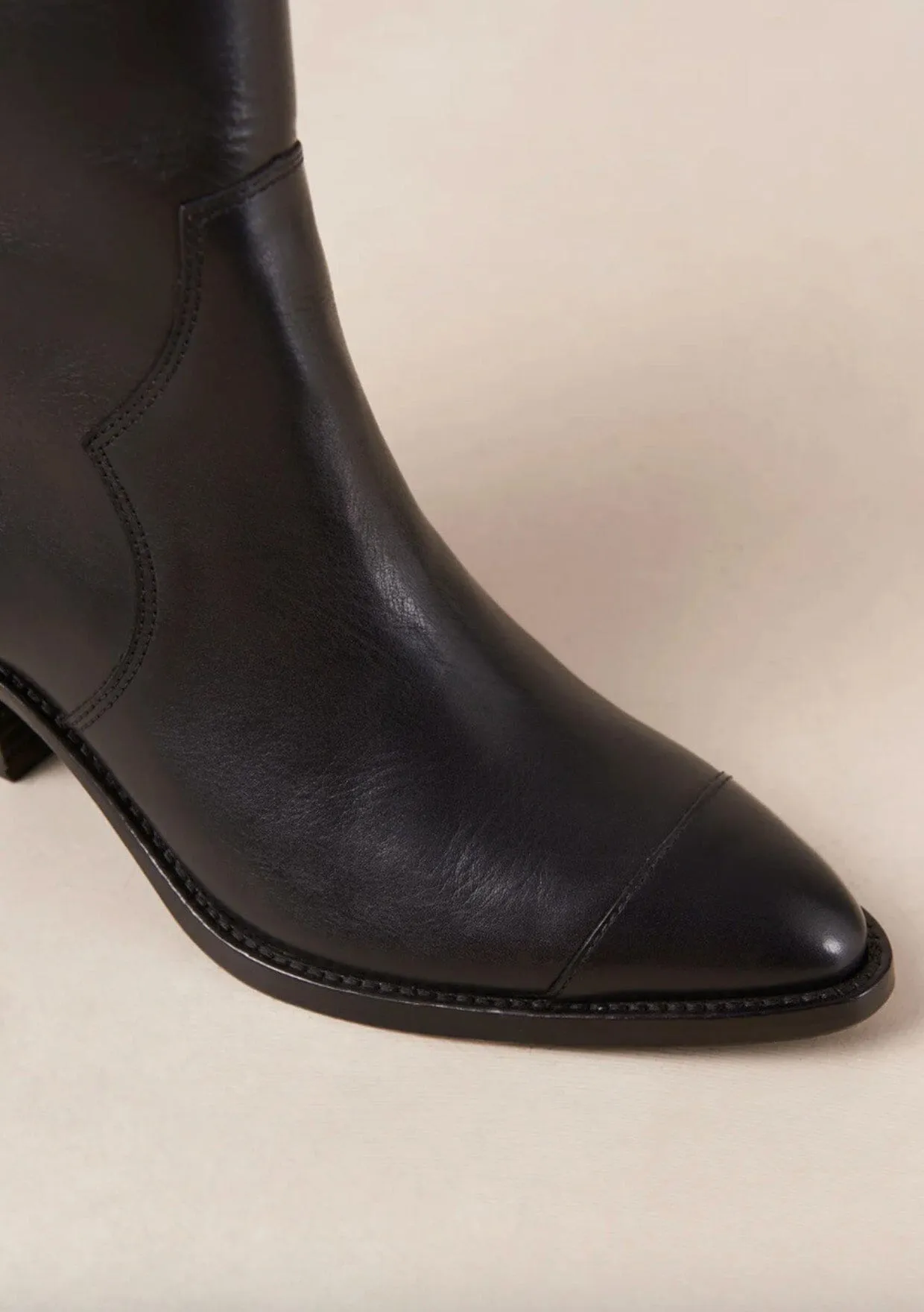 ALOHAS Austin Leather Ankle Boots