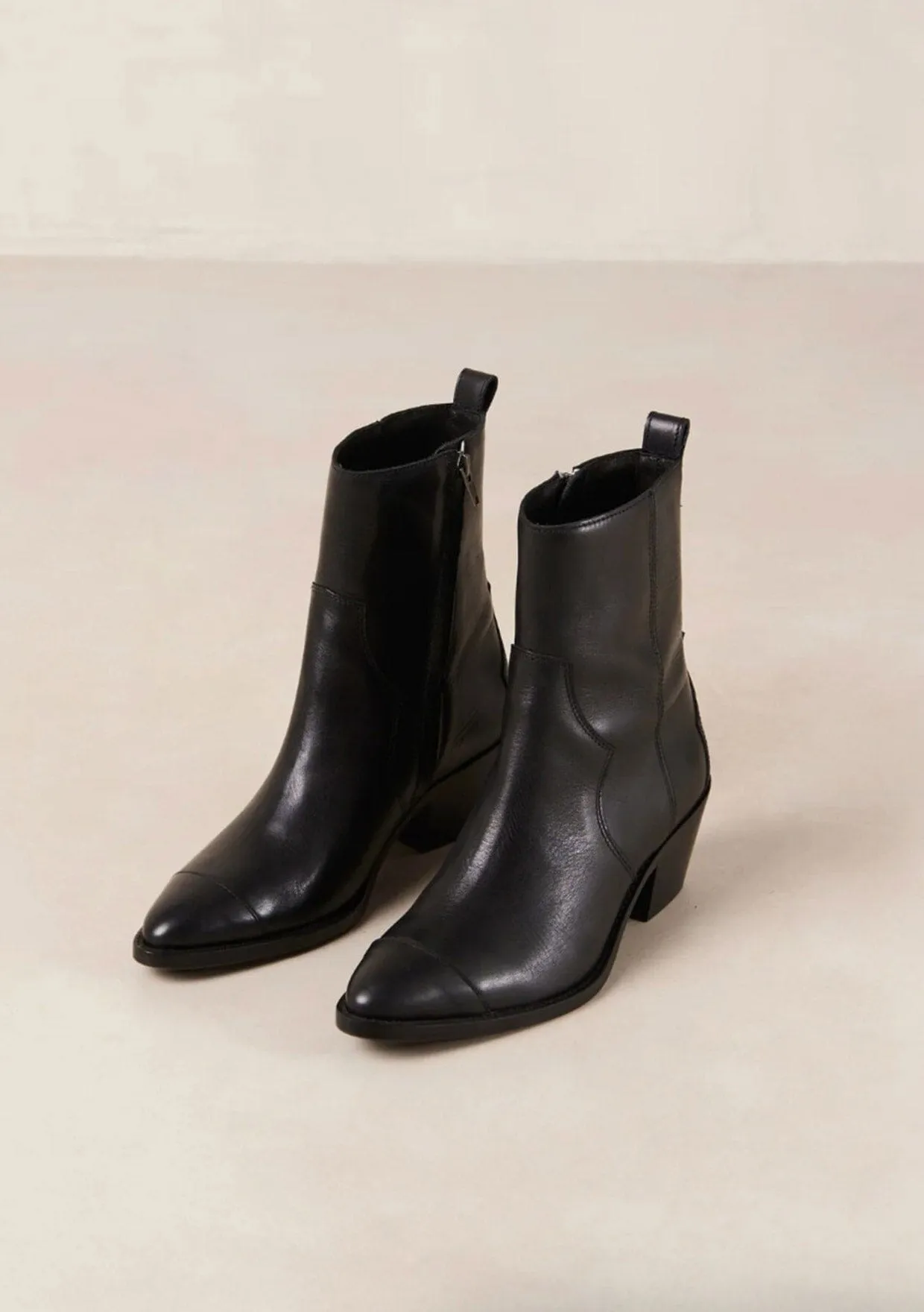 ALOHAS Austin Leather Ankle Boots