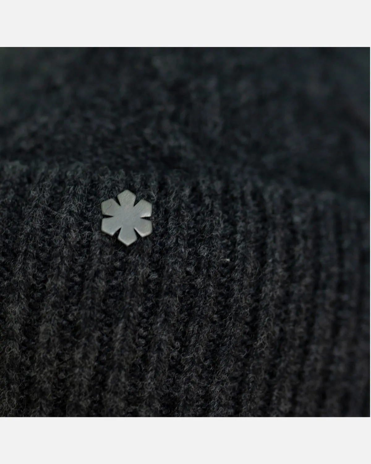 ARIE BEANIE - WOOL