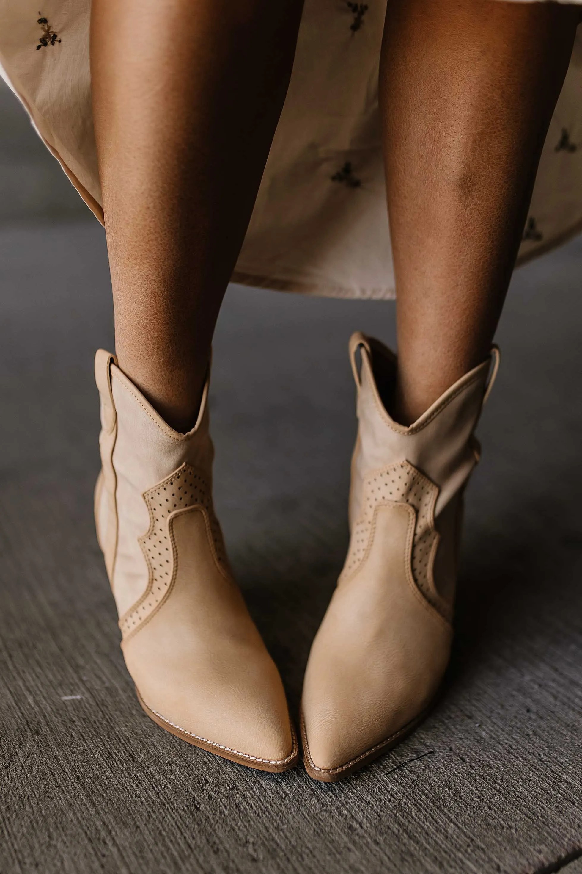 Autumn Boots - Beige