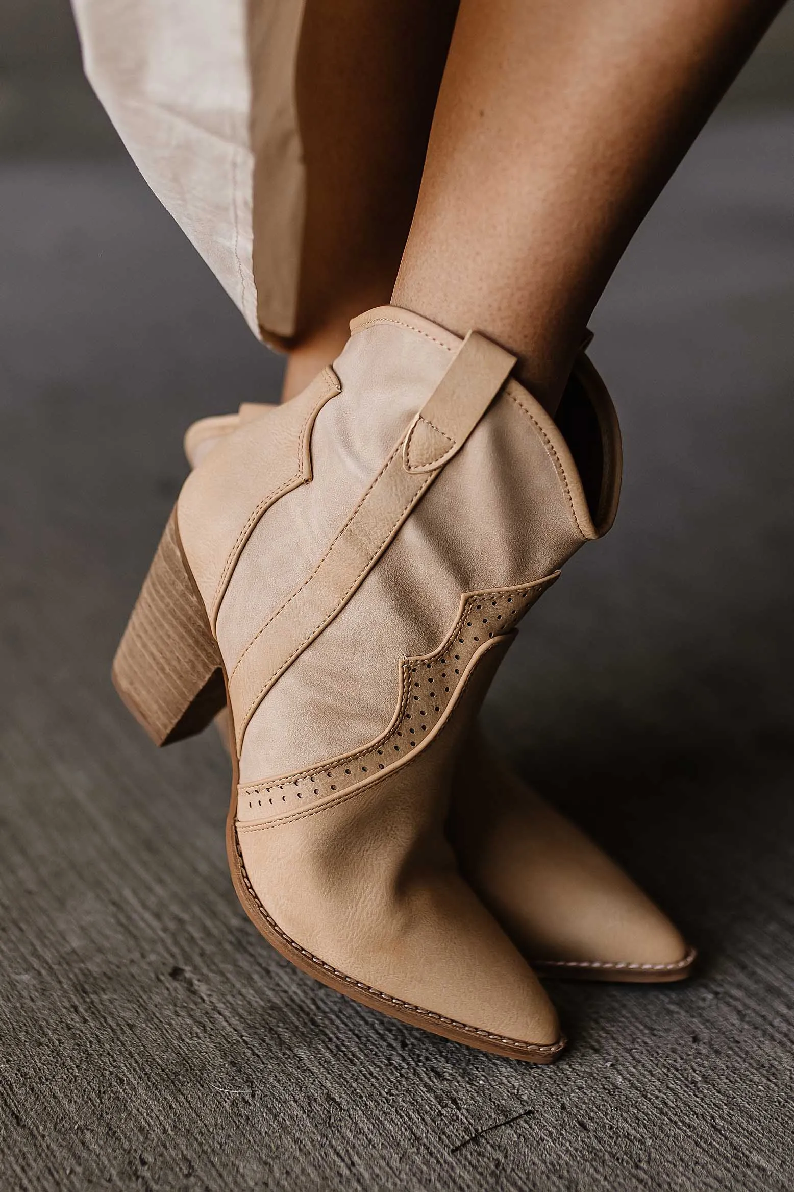 Autumn Boots - Beige