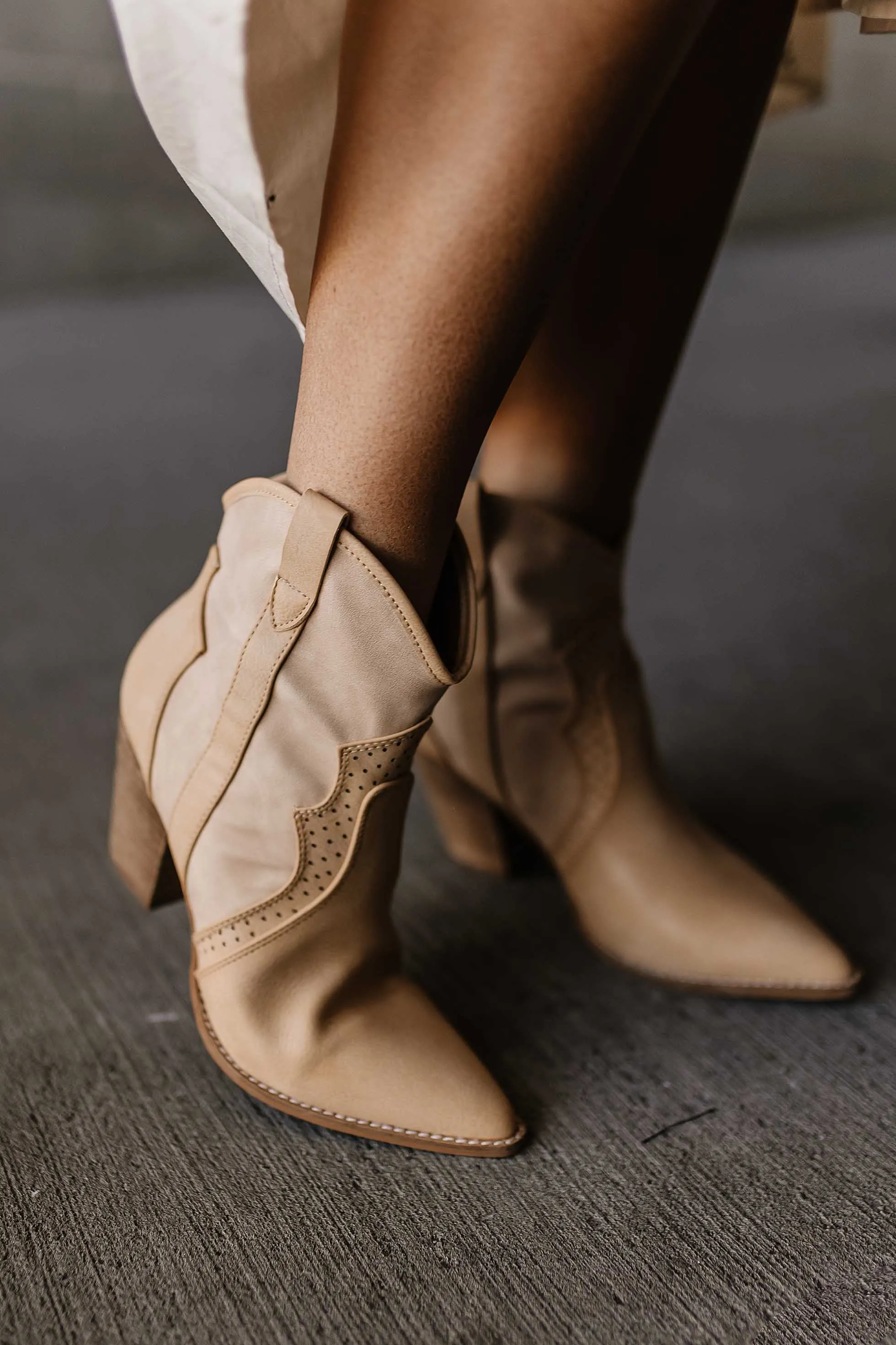 Autumn Boots - Beige
