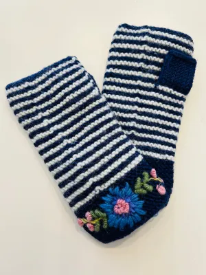 Ava Handwarmers in Blue