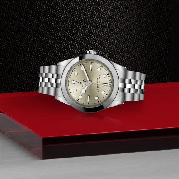 Black Bay 39 Light Champagne Dial Stainless Steel Watch | 39mm | M79660-0003
