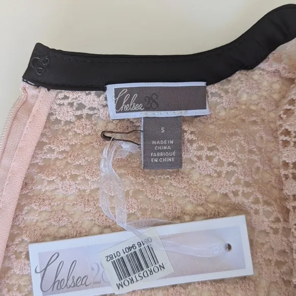 Chelsea28 Eyelet Lace ¾ Bell Sleeve Mini Shift Dress Peachy Pink Black - sz S