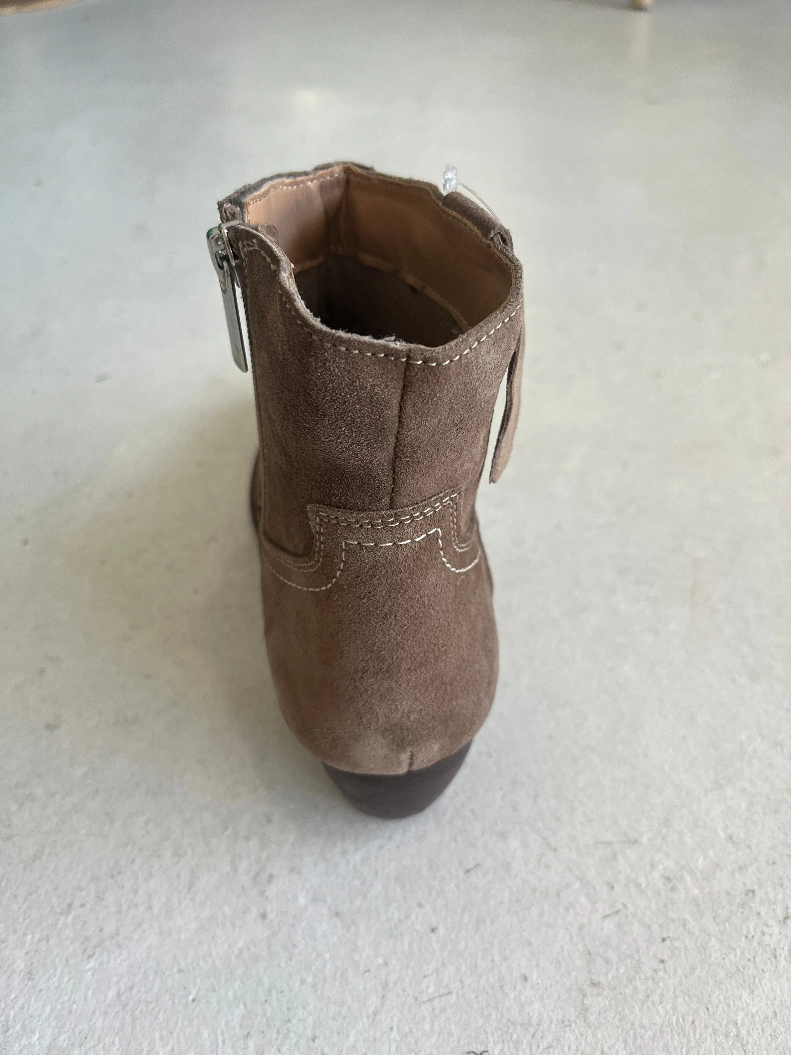 Dee Ankle Boots - Sand Suede