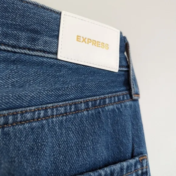 Express High Waist Medium Wash Raw Hem Wide Leg Cotton Denim Jeans 6R 32&quot; Inseam