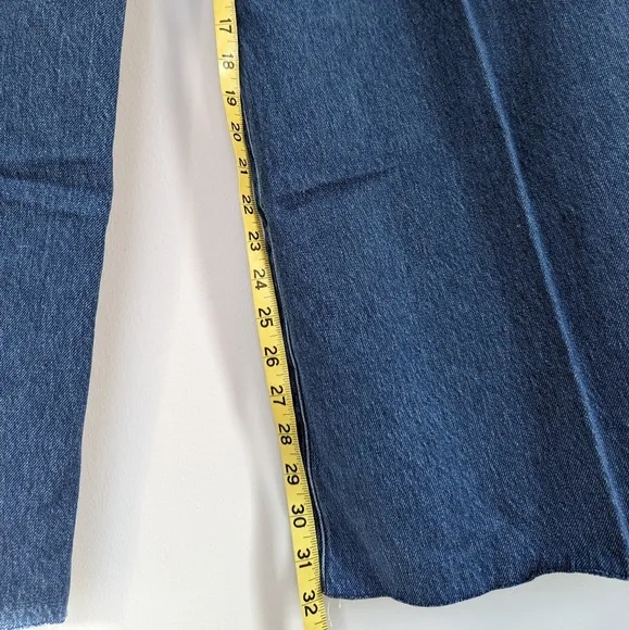 Express High Waist Medium Wash Raw Hem Wide Leg Cotton Denim Jeans 6R 32&quot; Inseam