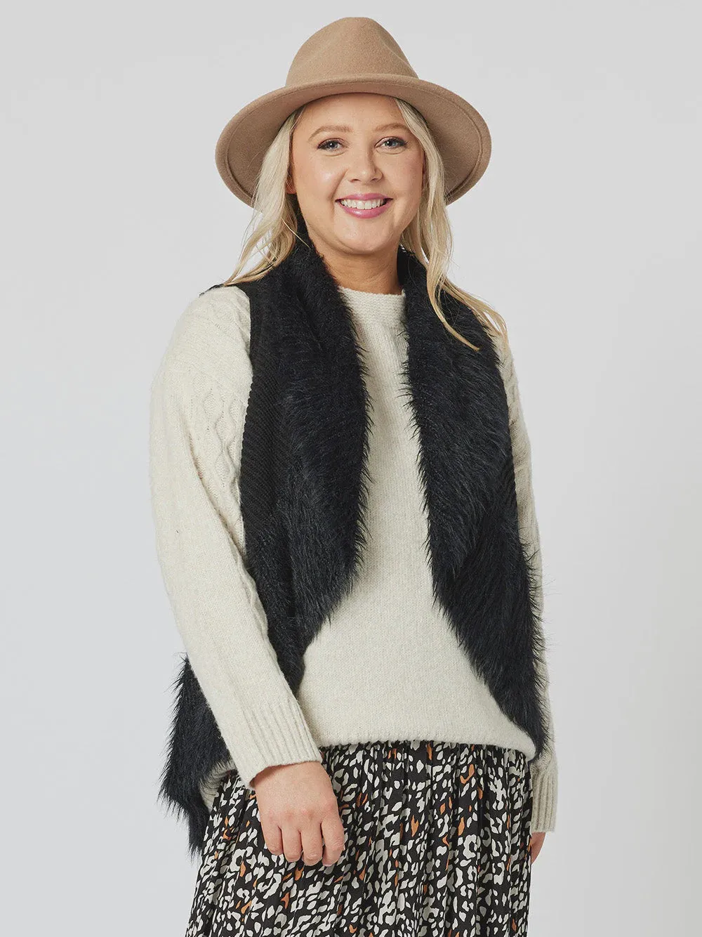 faux fur vest (36232)