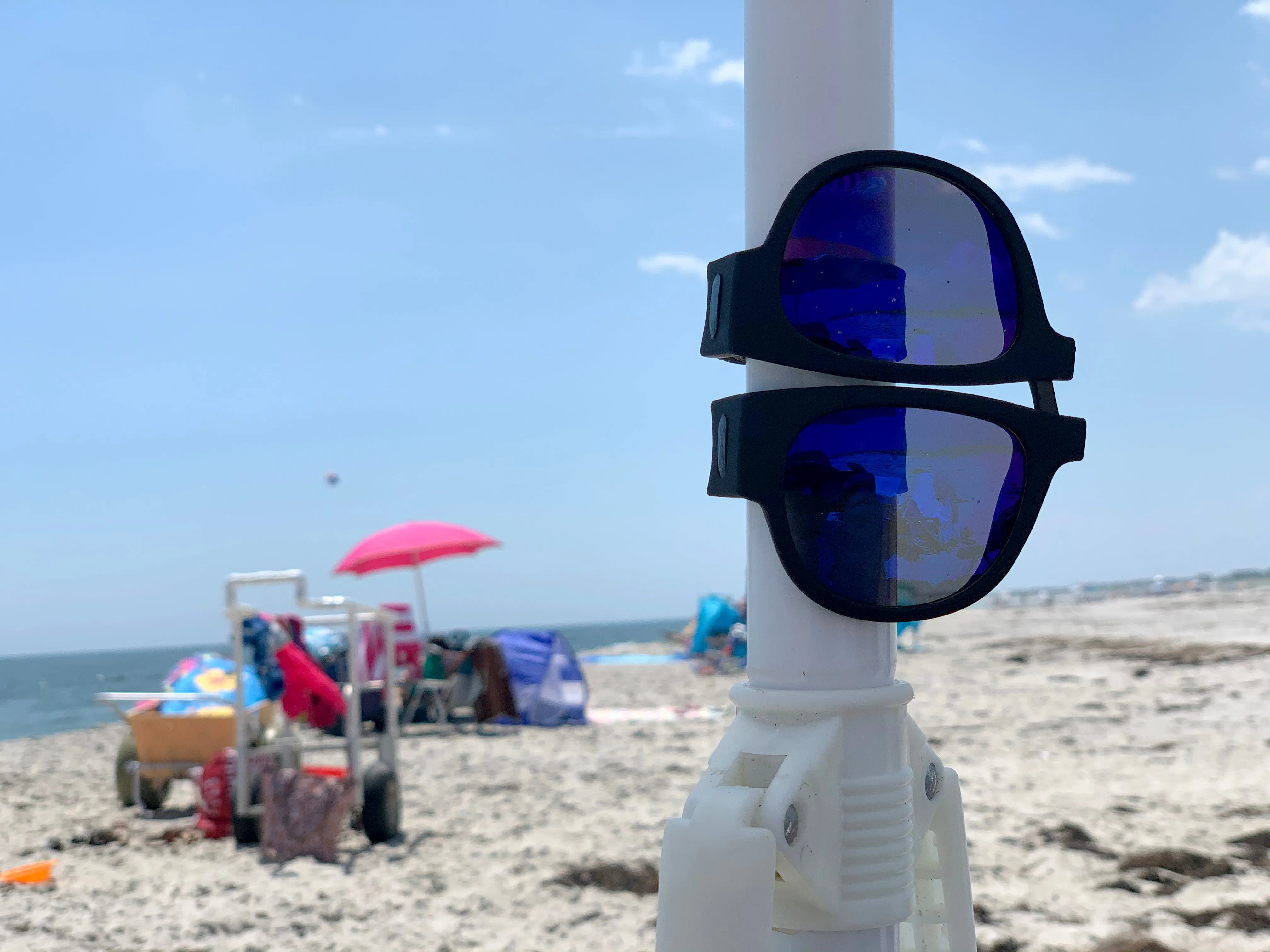 Folding Sunglasses with Slap Bracelet Arms - BLUE ARMS / POLARIZED LENSES