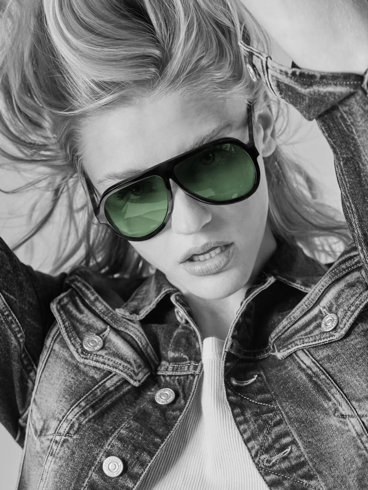 FREDDIE CLASSIC AVIATOR SUNGLASSES IN BLACK-GREEN