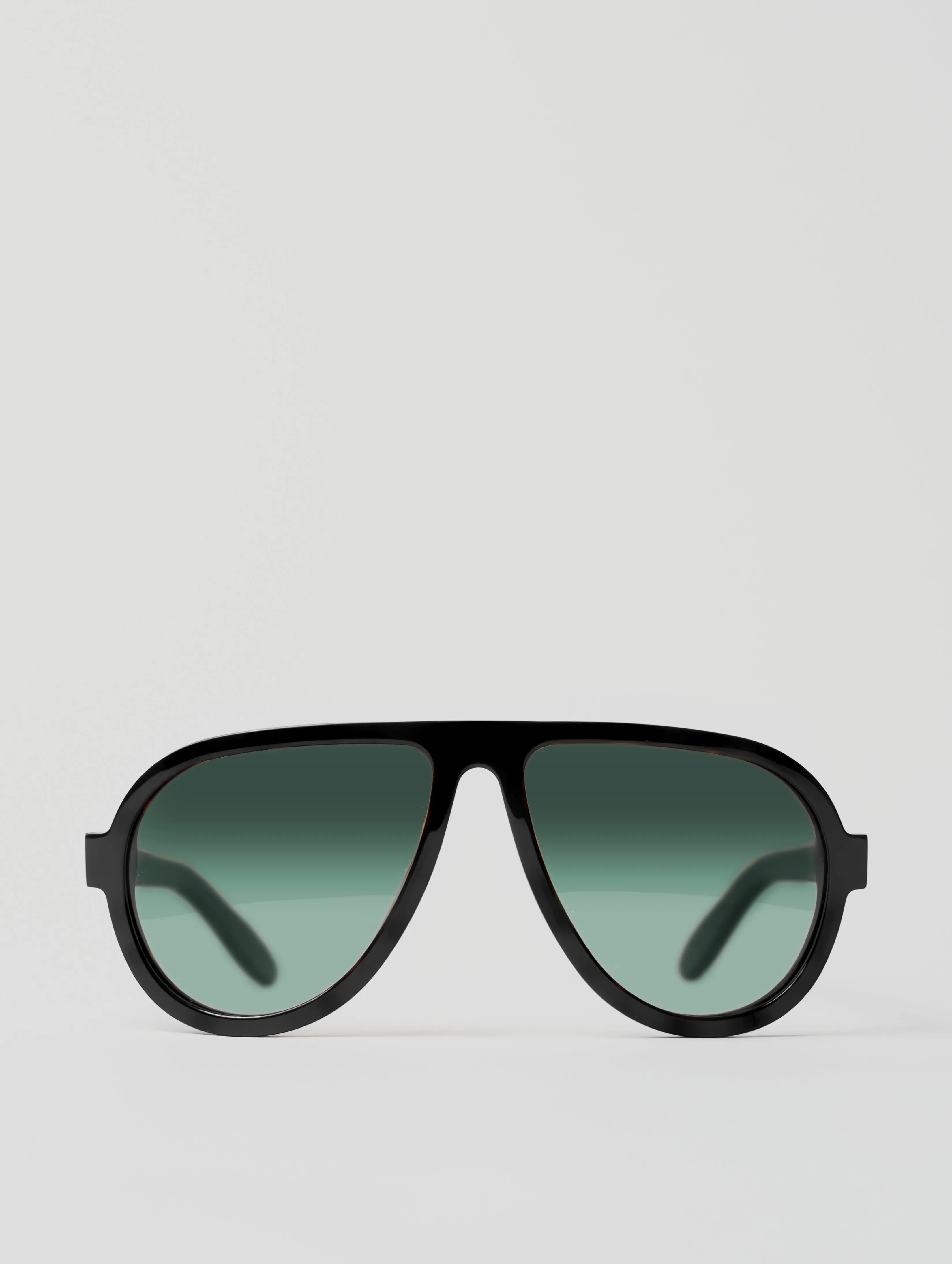 FREDDIE CLASSIC AVIATOR SUNGLASSES IN BLACK-GREEN