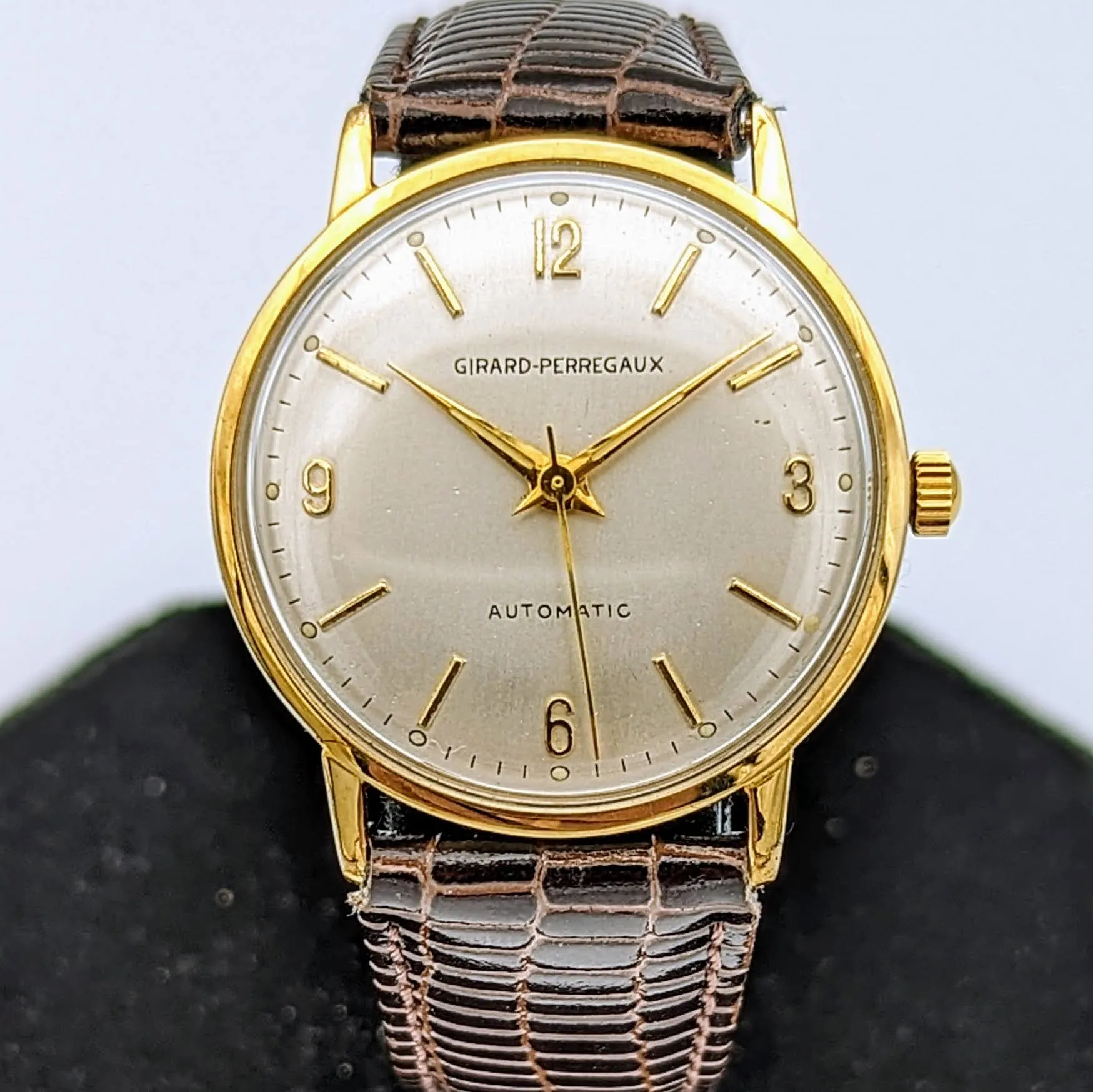 GIRARD-PERREGAUX Automatic Wristwatch Swiss Caliber GP170 17 Jewels Vintage Watch