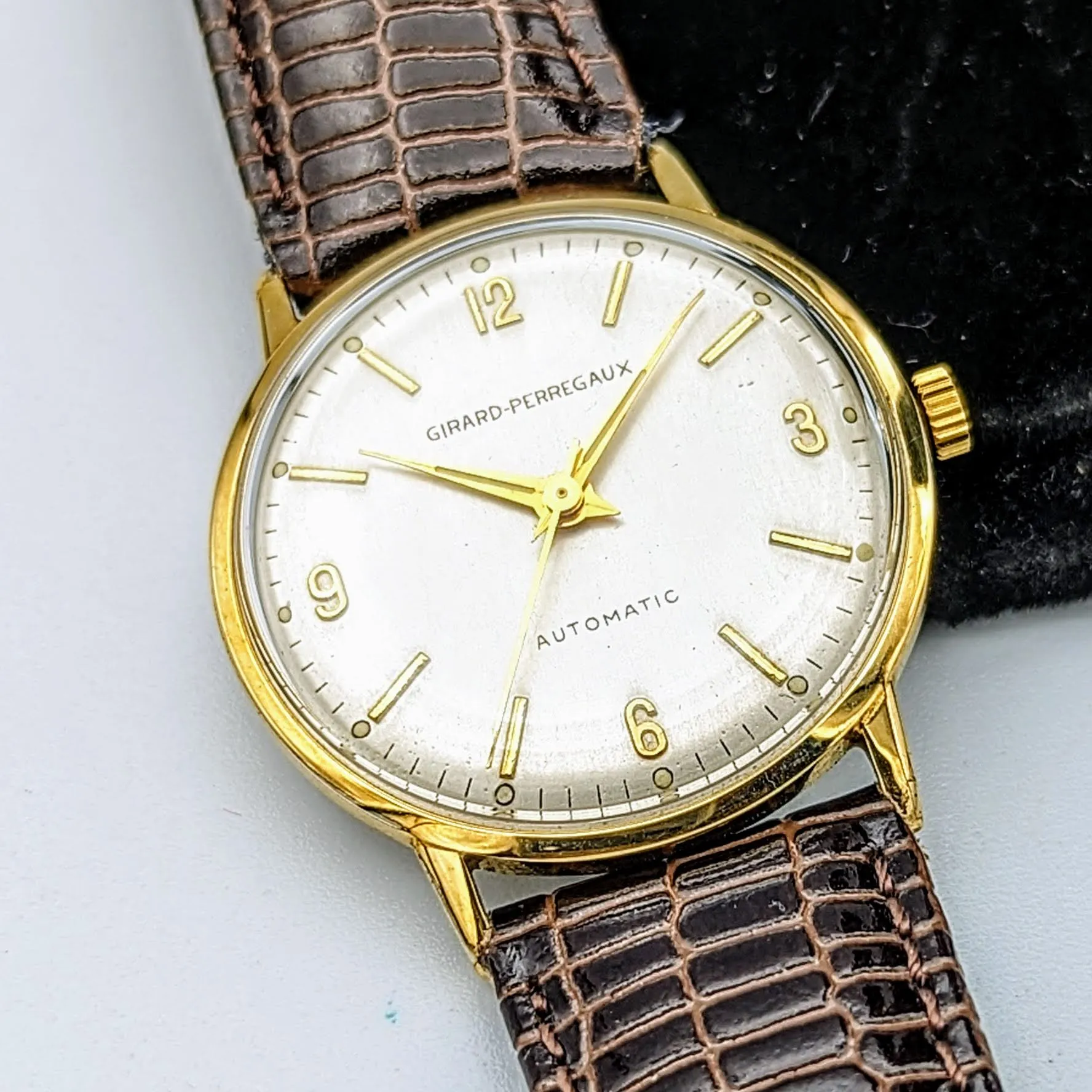 GIRARD-PERREGAUX Automatic Wristwatch Swiss Caliber GP170 17 Jewels Vintage Watch