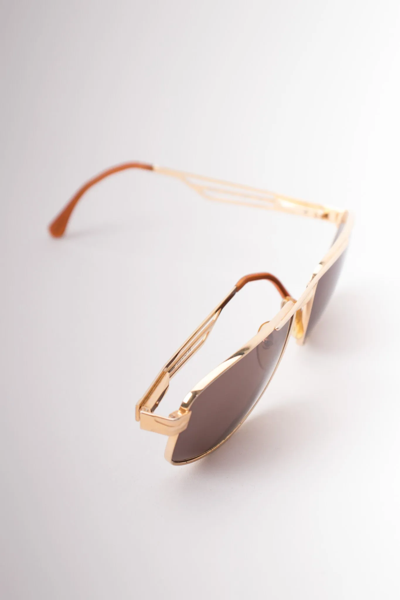 Gold Pilot Sunglasses
