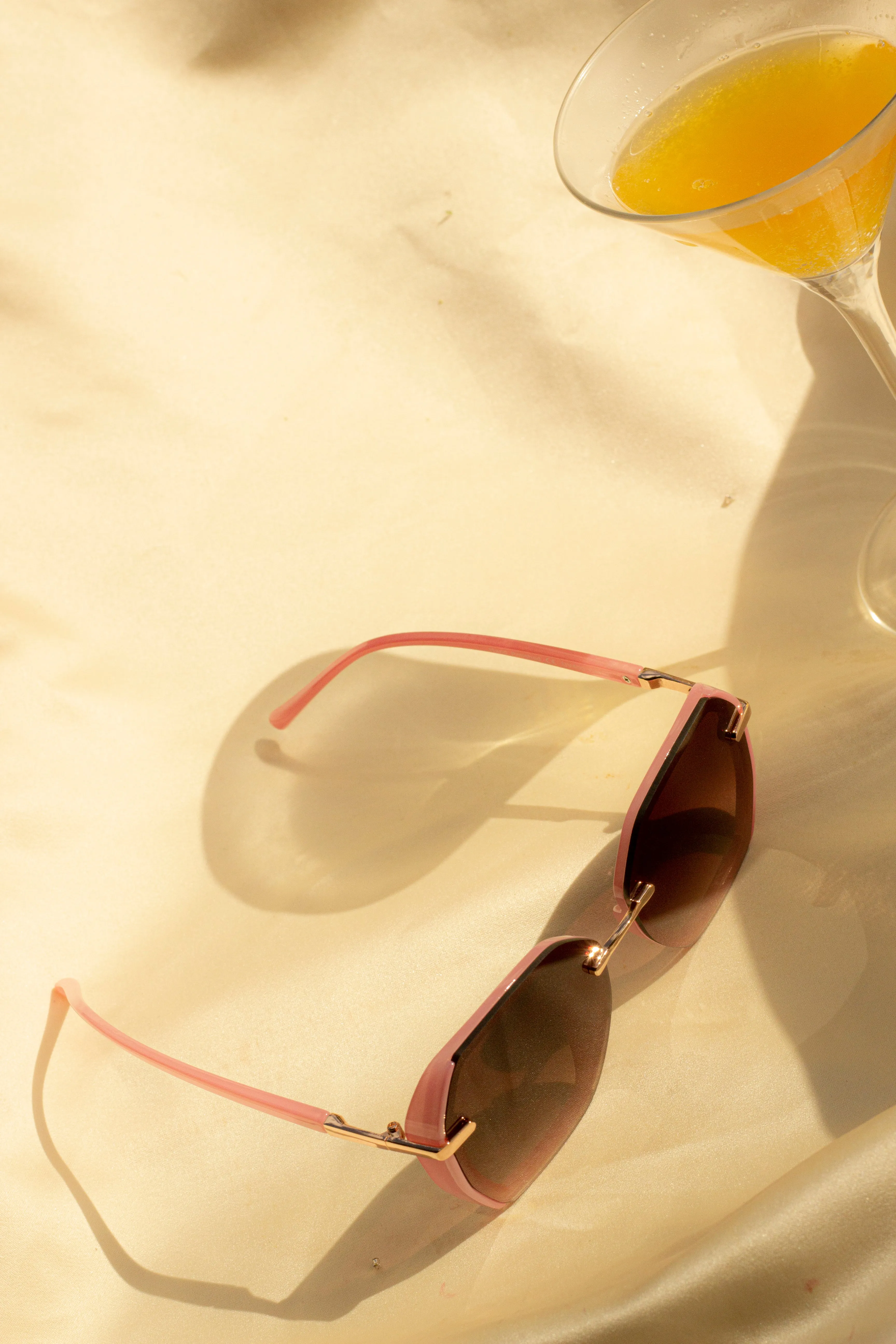 Hexagonal Front Lens Sunglasses