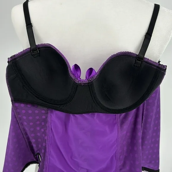 Hot Topic Black and Purple Corset with Heart Cutout Size 32B
