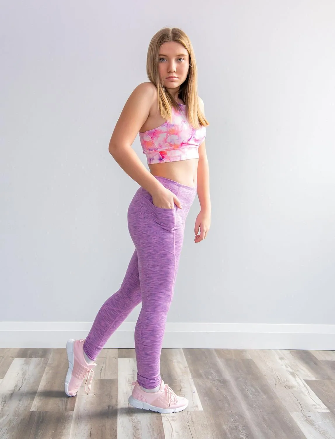 Jill Yoga High Neck Active Crop
