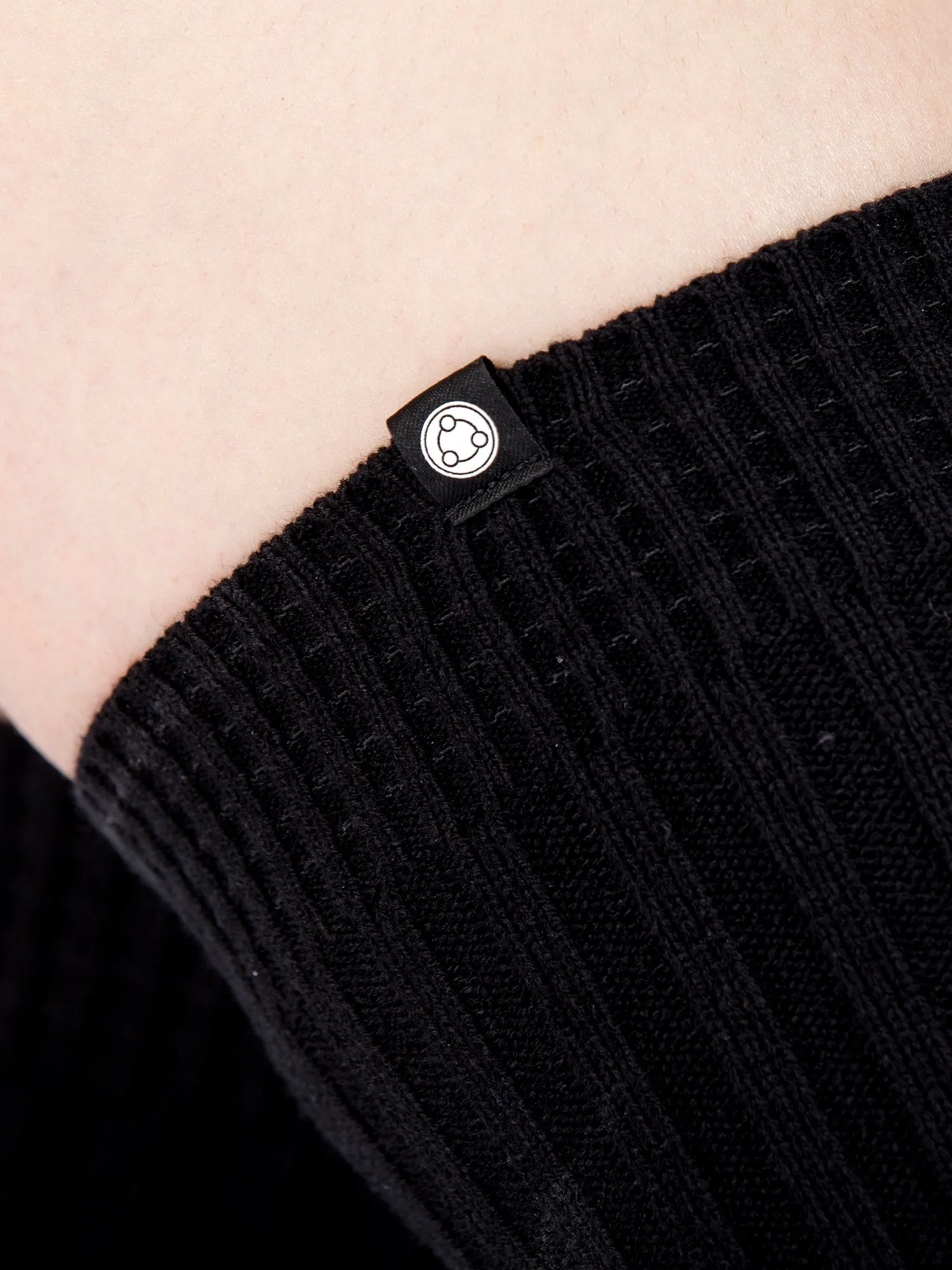 KNEE HIGH LEG WARMERS, BLACK