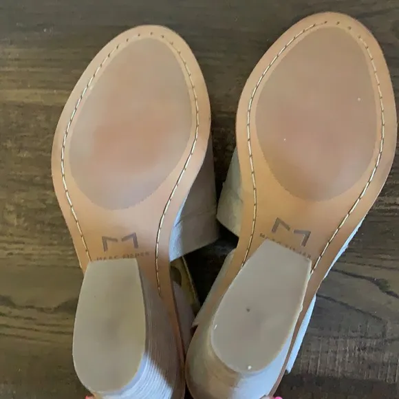 Marc Fisher Vega Taupe Suede Blocked heel 9