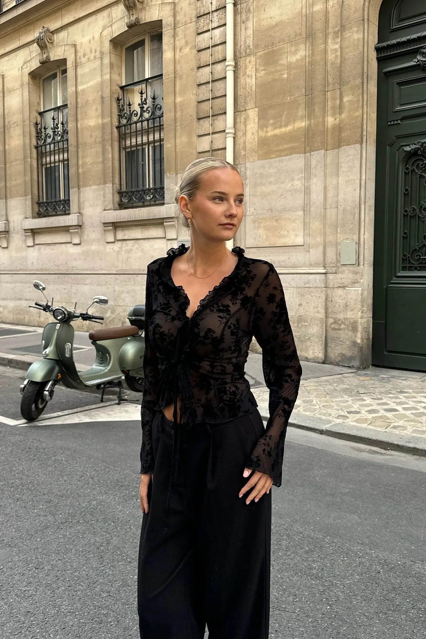 MarlyIC Mesh Top - Sort Blomster Print