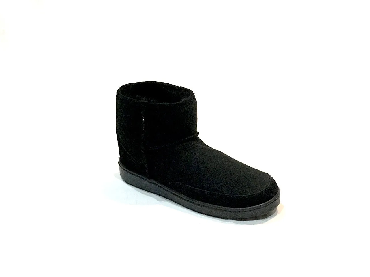 Minnetonka Moccasin Ankle Hi Pug Boot