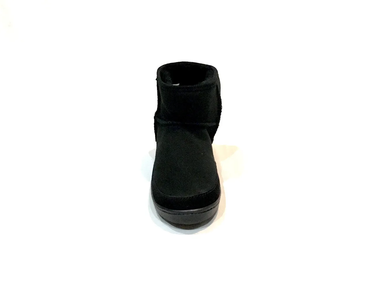 Minnetonka Moccasin Ankle Hi Pug Boot