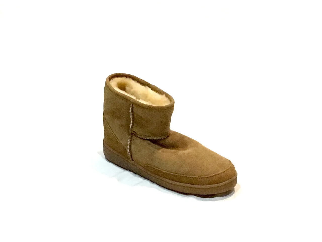 Minnetonka Moccasin Ankle Hi Pug Boot