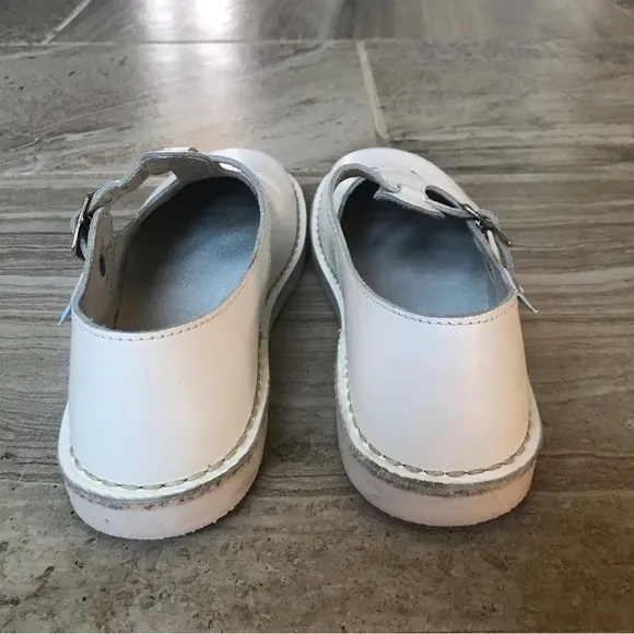 Naturino Vitello Classic White T-strap Leather Mary Jane, Size 33 EU/1-5-2 US.