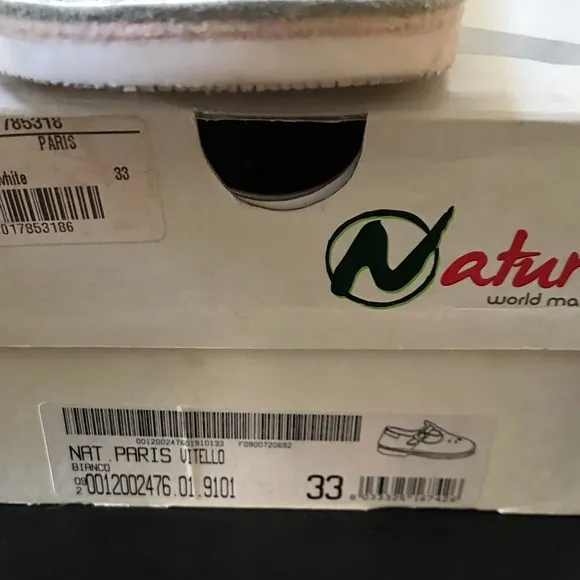 Naturino Vitello Classic White T-strap Leather Mary Jane, Size 33 EU/1-5-2 US.