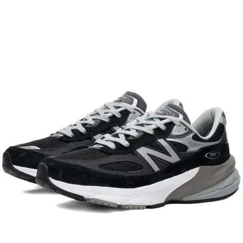 NEW BALANCE- WOMEN'S W990BK6 ATHLETIC SHOE