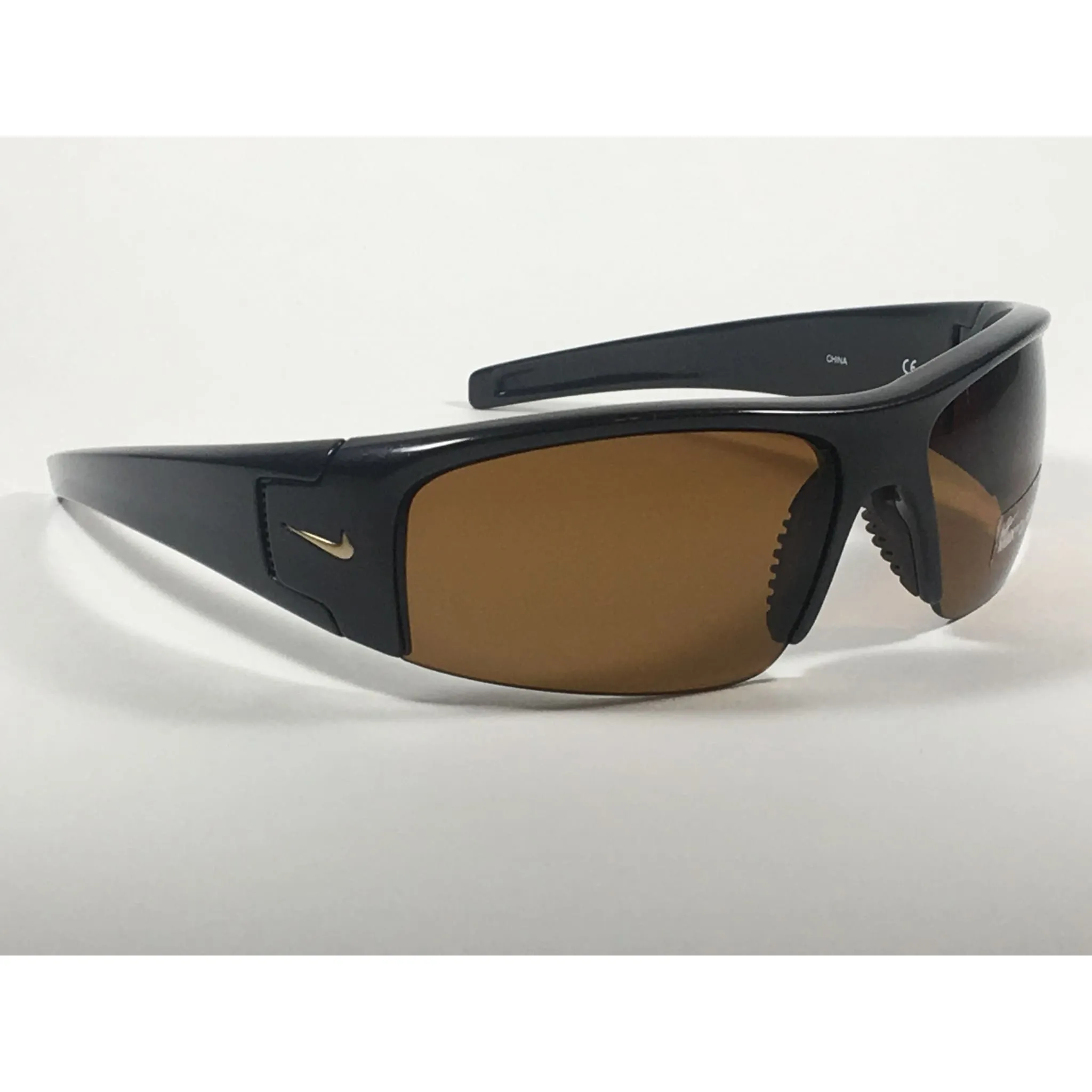 Nike Diverge Polarized Wrap Sunglasses EV0327 027 705 Onyx Black Frame Brown Amber Lens