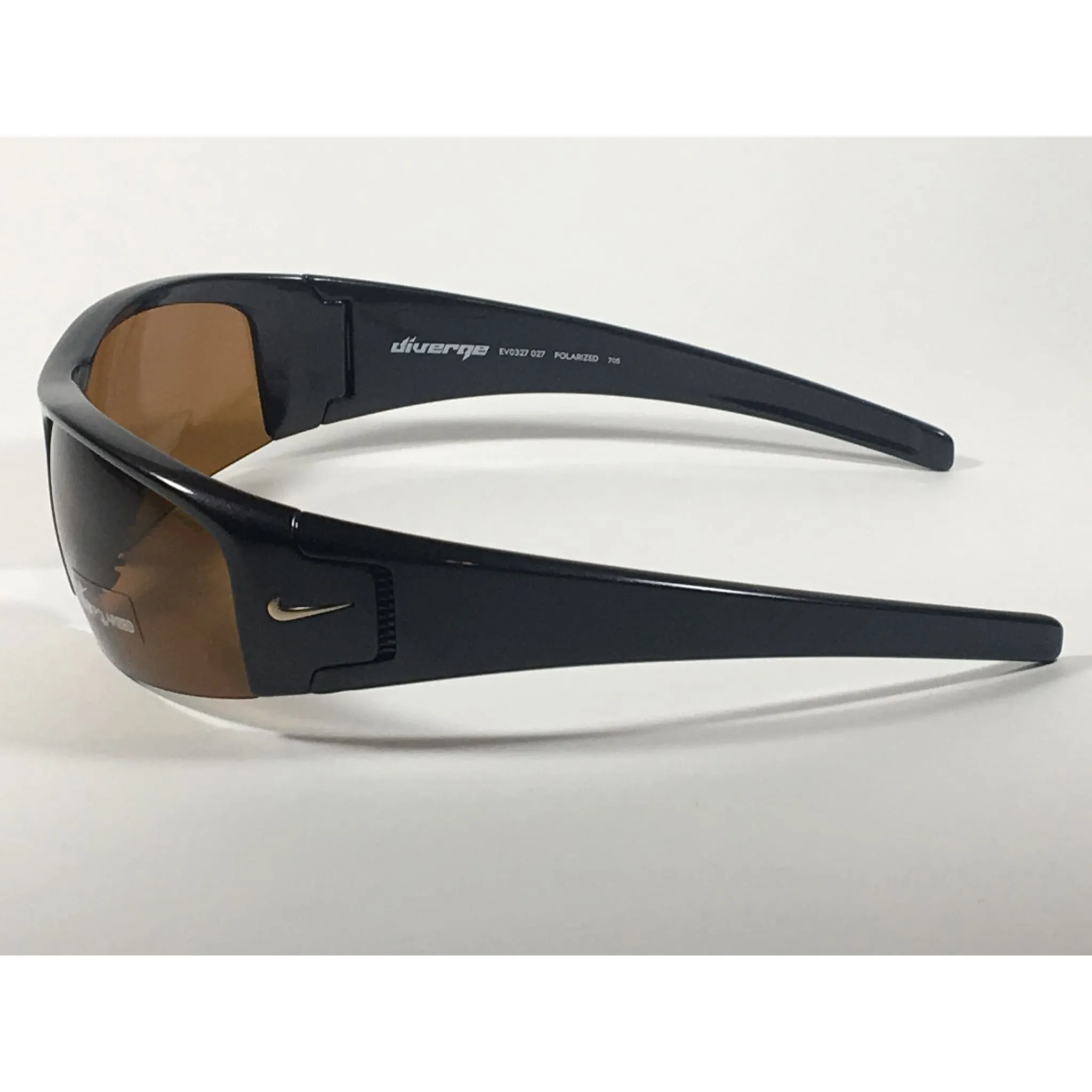 Nike Diverge Polarized Wrap Sunglasses EV0327 027 705 Onyx Black Frame Brown Amber Lens