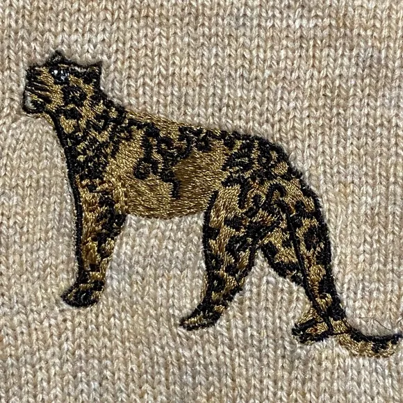 NWT Embroidered Cheetah Chico’s Soft Cashmere /Wool Blend Knit Pullover Sweater