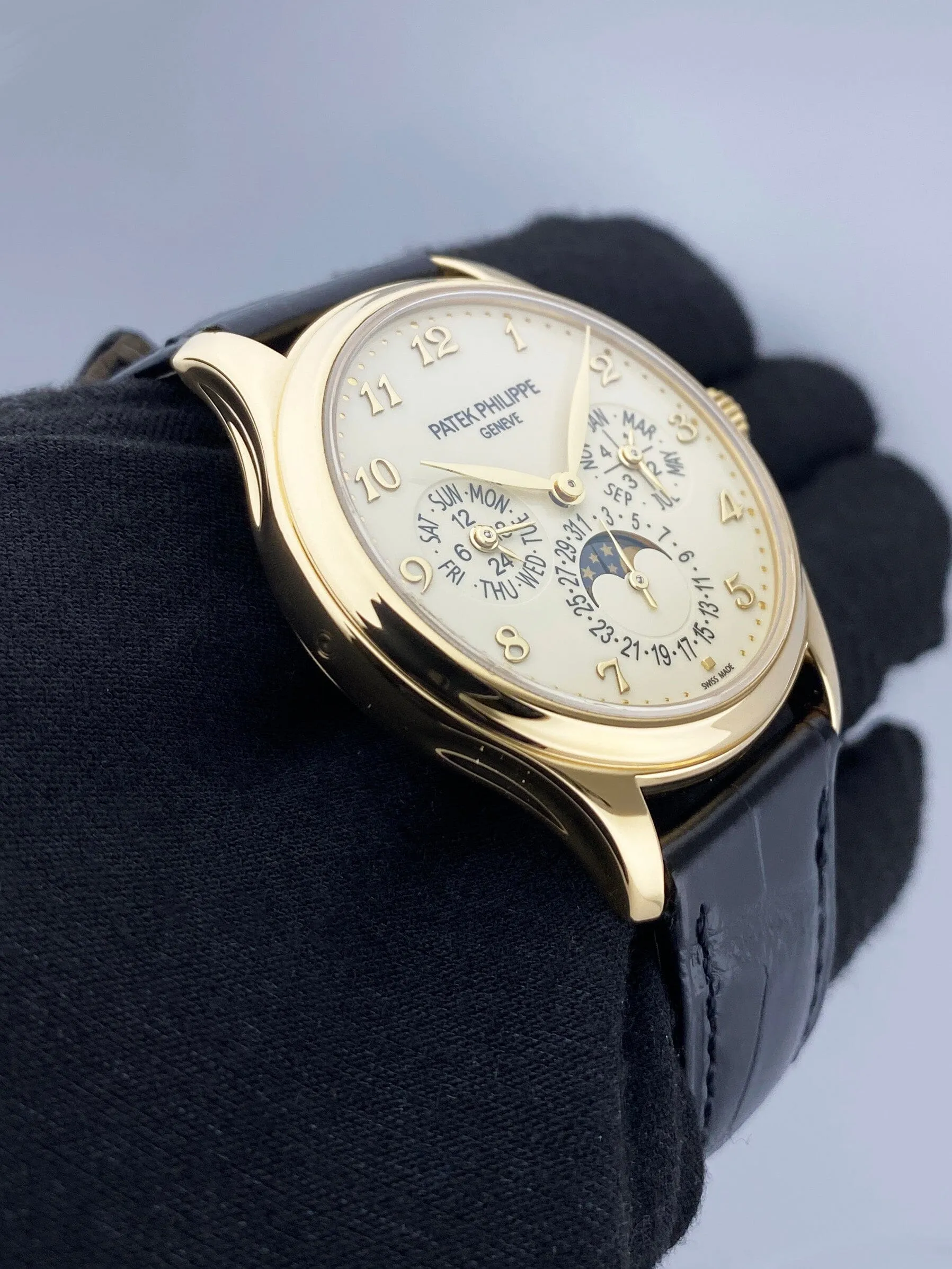 Patek Philippe Grand Complications 5327J Ivory Dial Mens Watch Box Papers
