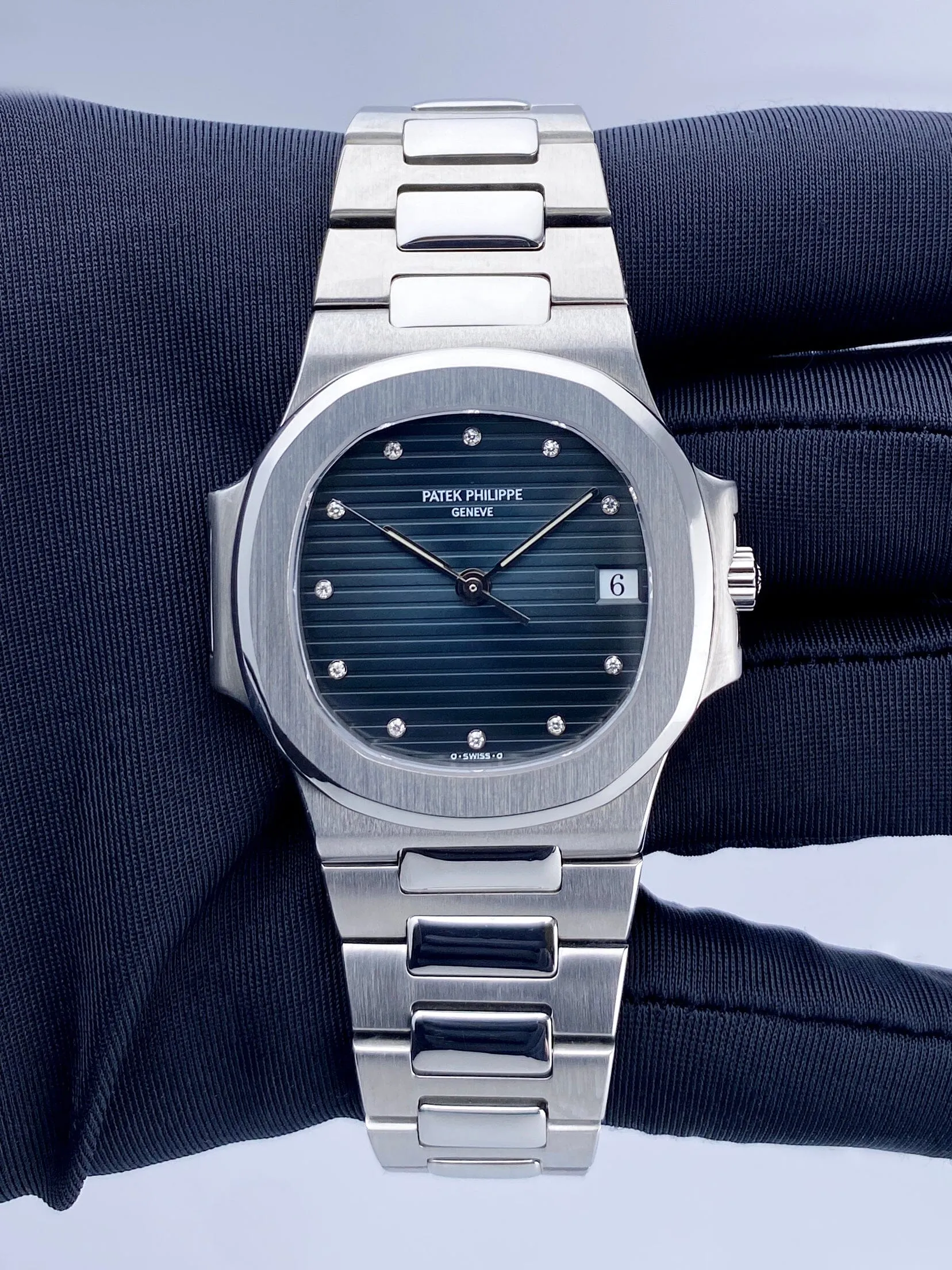 Patek Philippe Nautilus 3800/1A Diamond Blue Dial Mens Watch With Archives