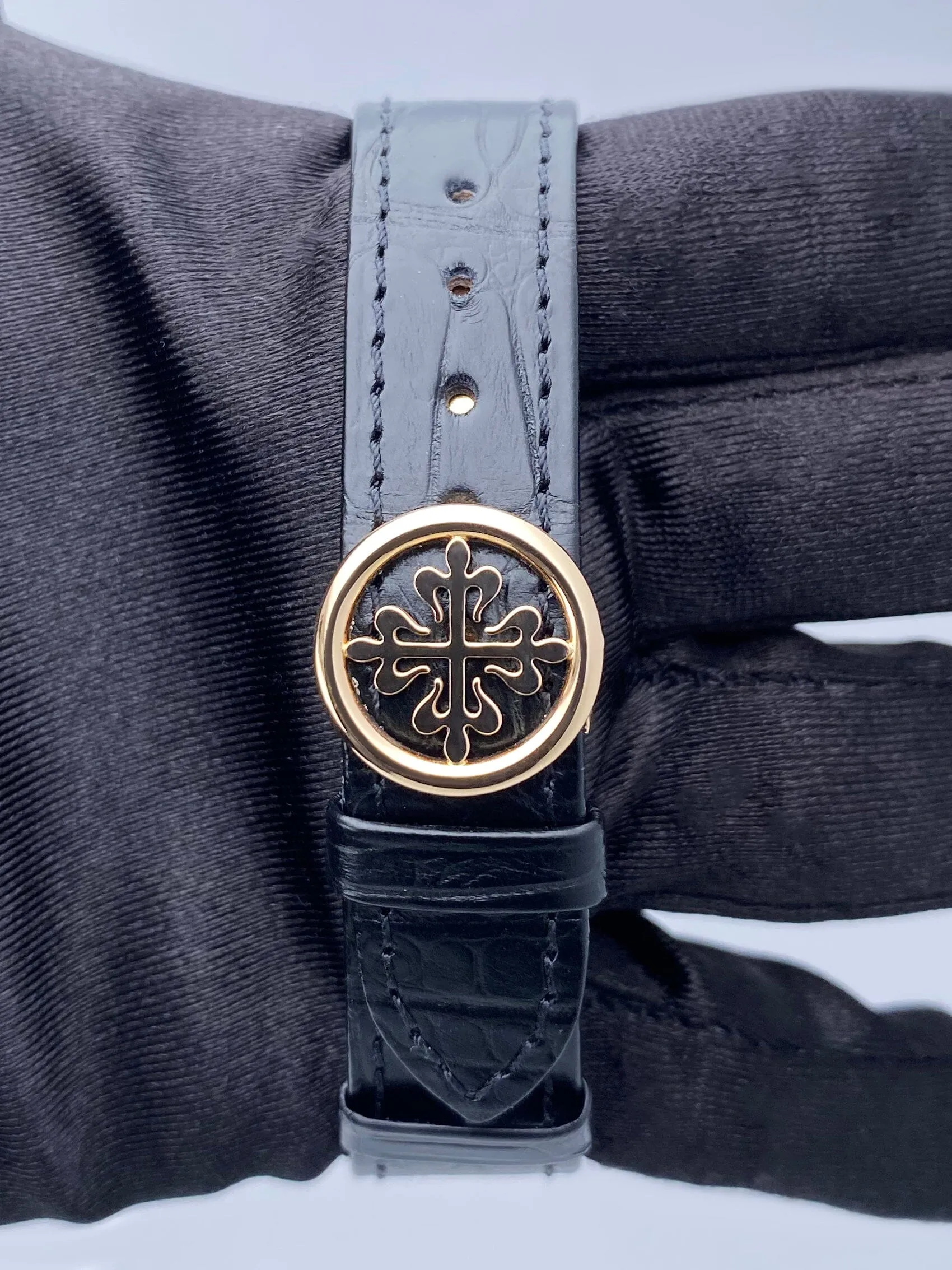 Patek Philippe Perpetual Calendar 5040R Mens Watch Box Papers