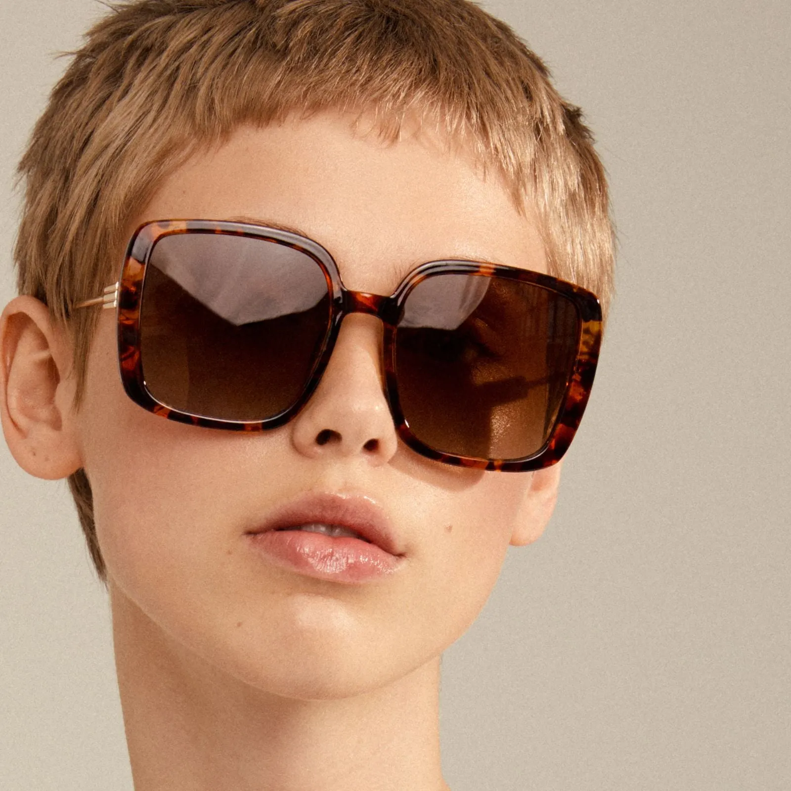 Pilgrim Aliet Sunglasses - Brown/Gold