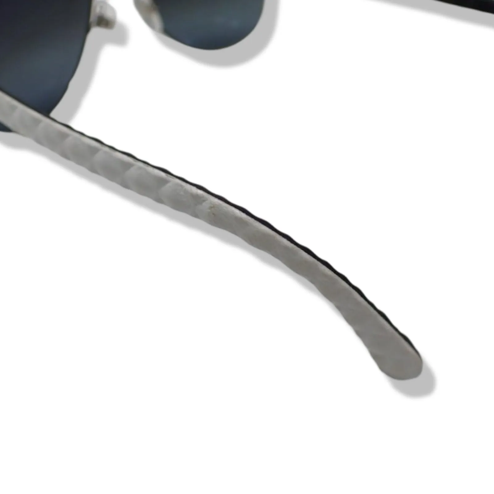 Pre-Owned Chanel Silver with White Frame Polarized Sunglasses - CH1023