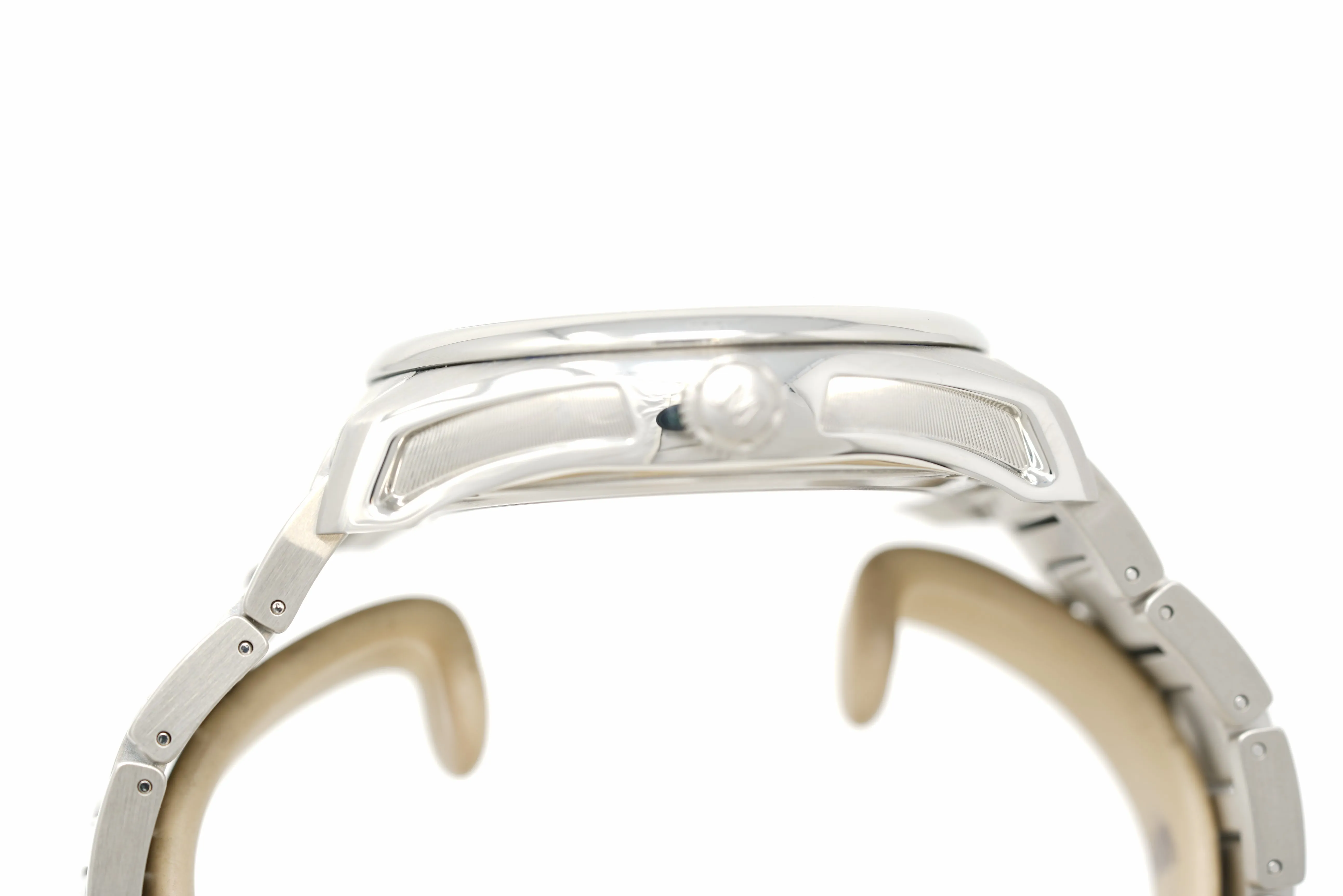 Pre-Owned H. Moser & Cie Pioneer Cylindrical Tourbillon Skeleton 3811-1200