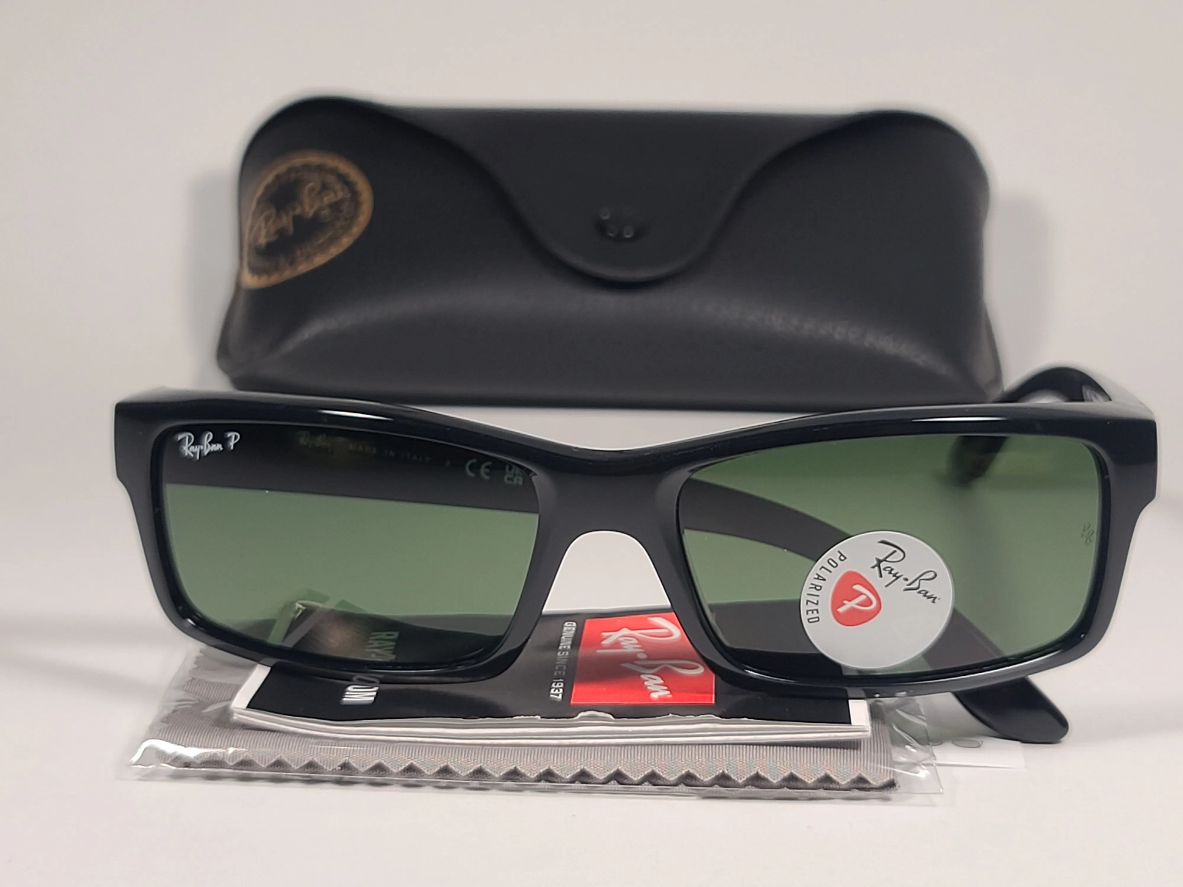 Ray-Ban Polarized Active Rectangle Sunglasses Black Gloss Nylon Frame Green Lens RB4151 601/2P