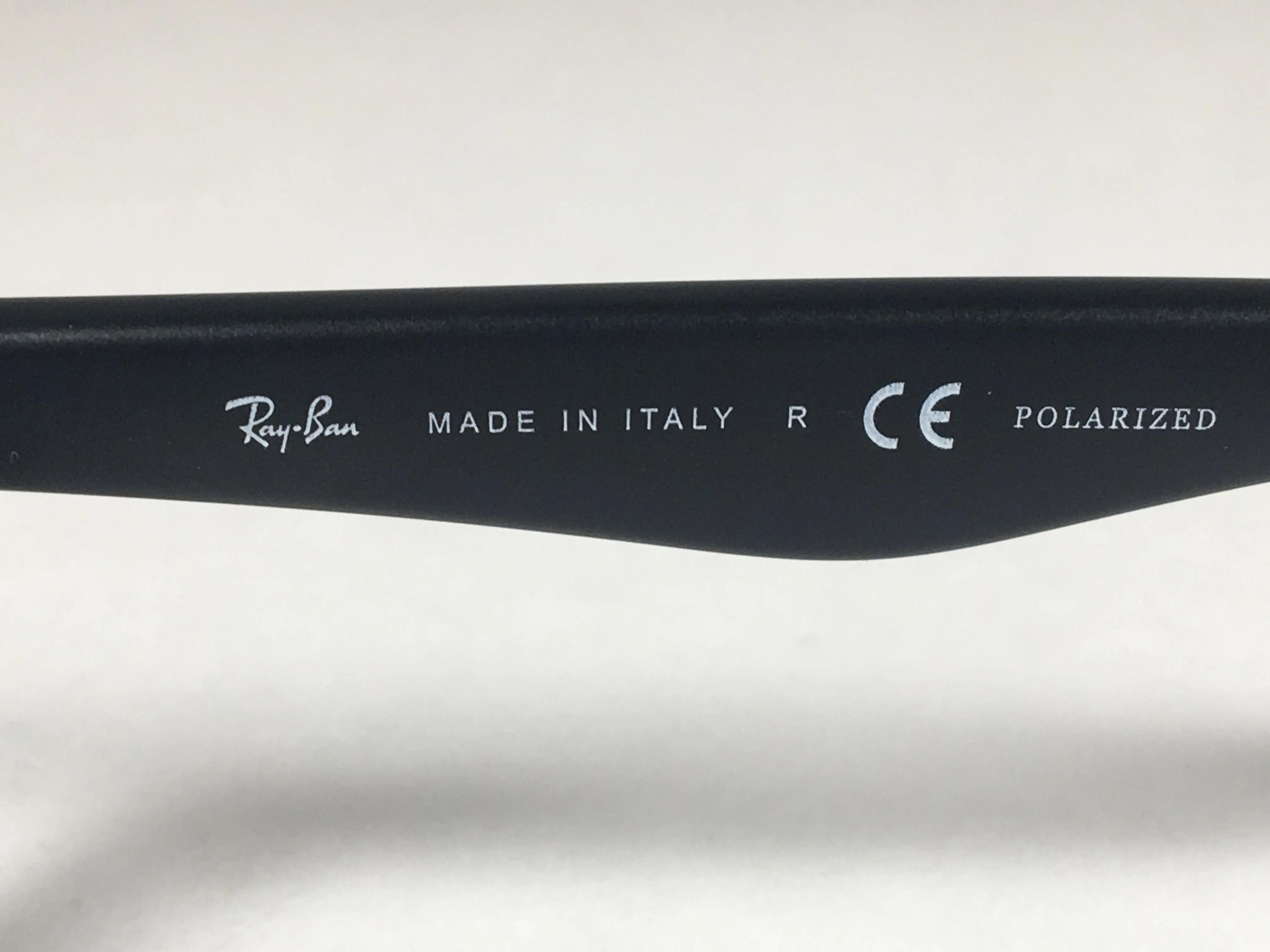 Ray-Ban Polarized Navigator Sunglasses RB3516 006/9A Matte Black Frame Green Classic Lens  Rectangle Shape