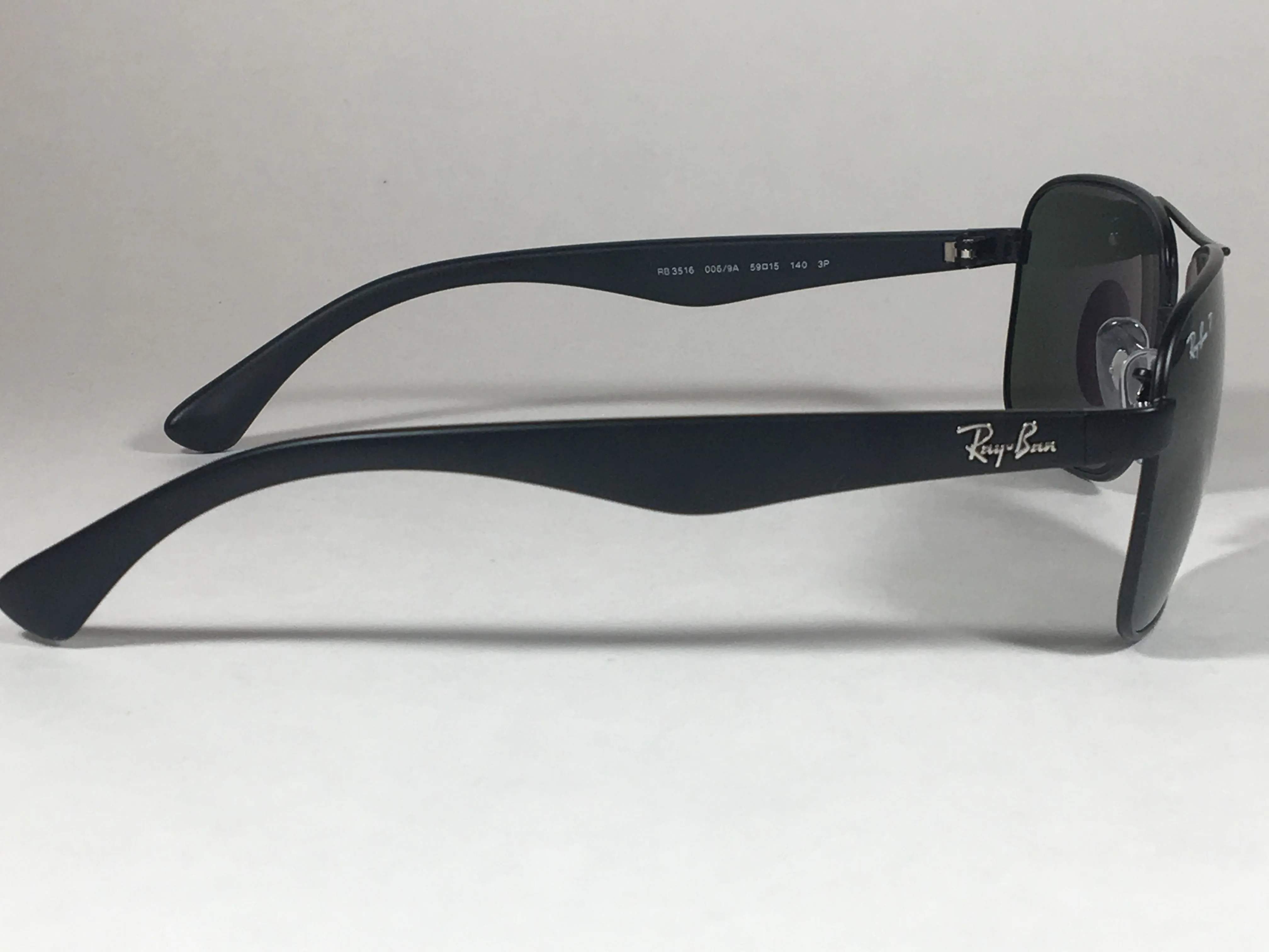 Ray-Ban Polarized Navigator Sunglasses RB3516 006/9A Matte Black Frame Green Classic Lens  Rectangle Shape