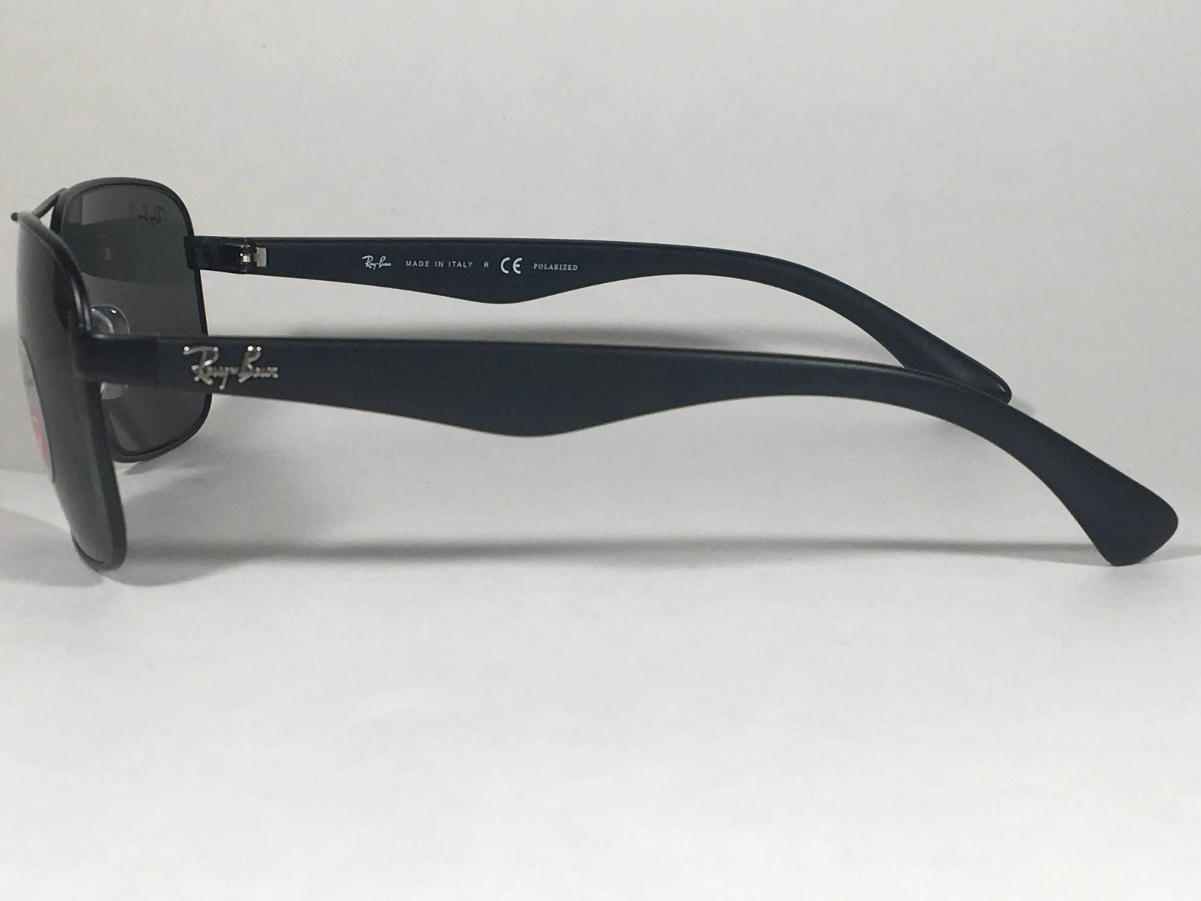 Ray-Ban Polarized Navigator Sunglasses RB3516 006/9A Matte Black Frame Green Classic Lens  Rectangle Shape
