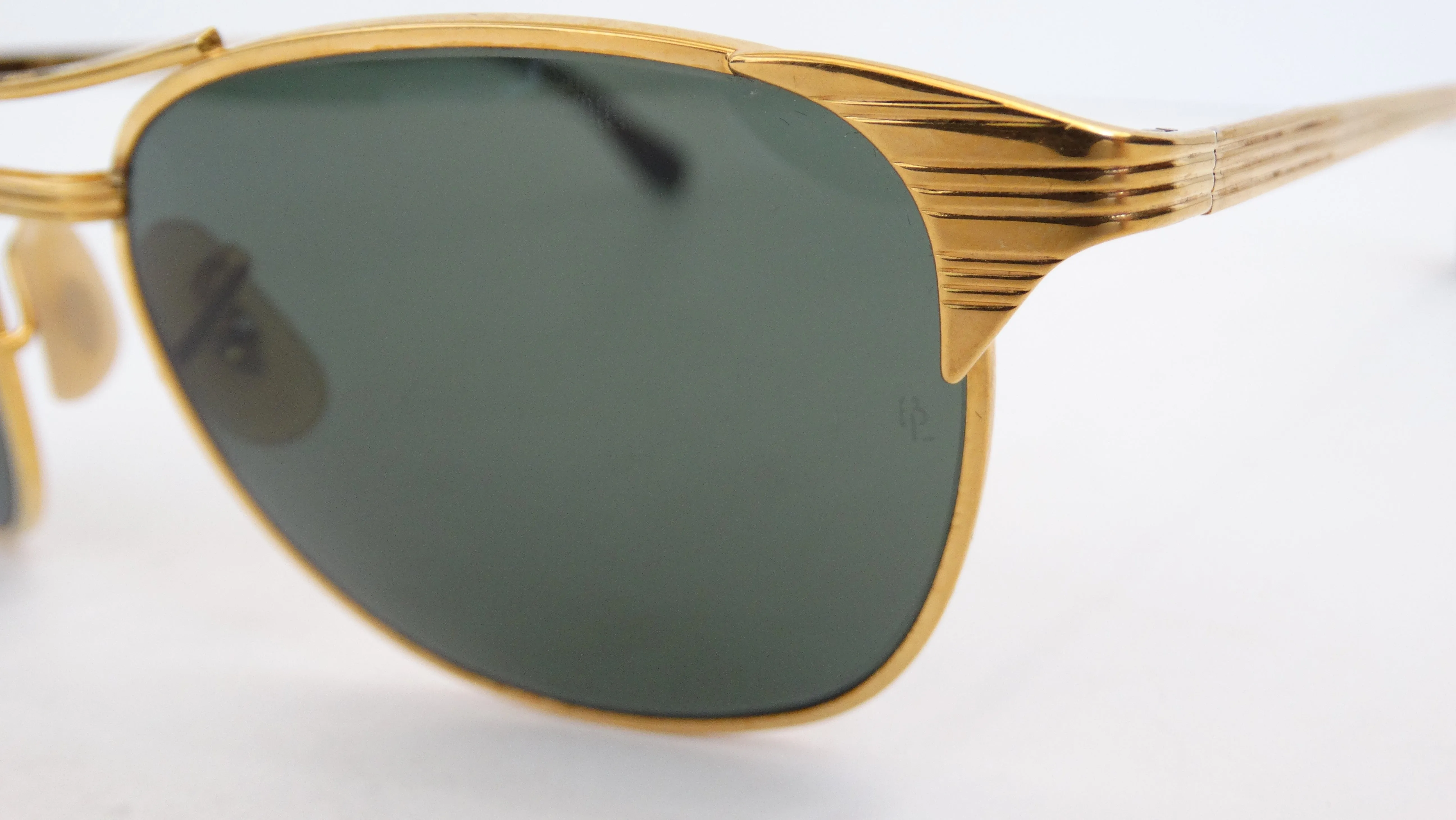 Ray Ban Signet Gold Frame Sunglasses