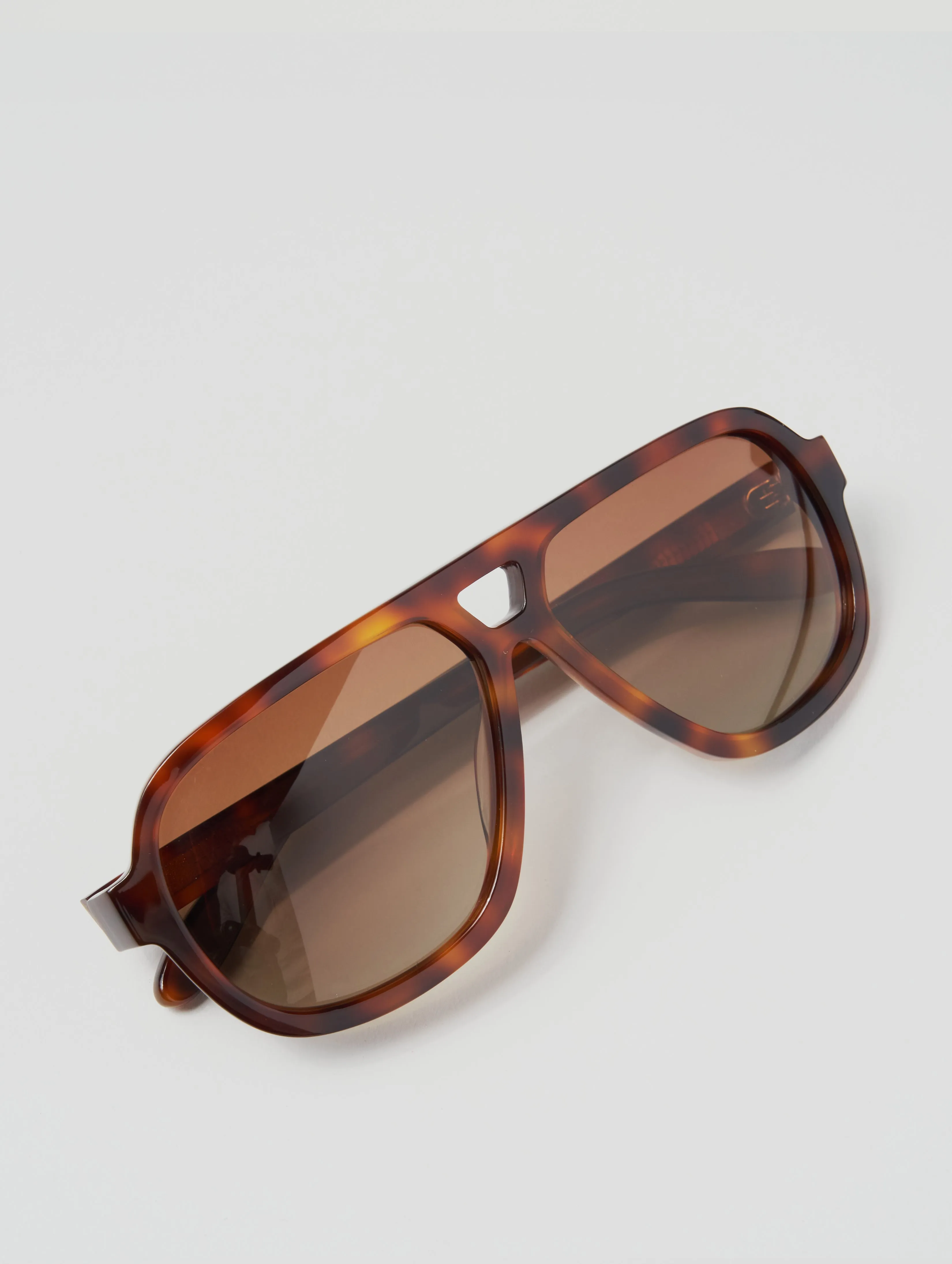 ROGER NAVIGATOR SUNGLASSES IN HAVANA-BROWN