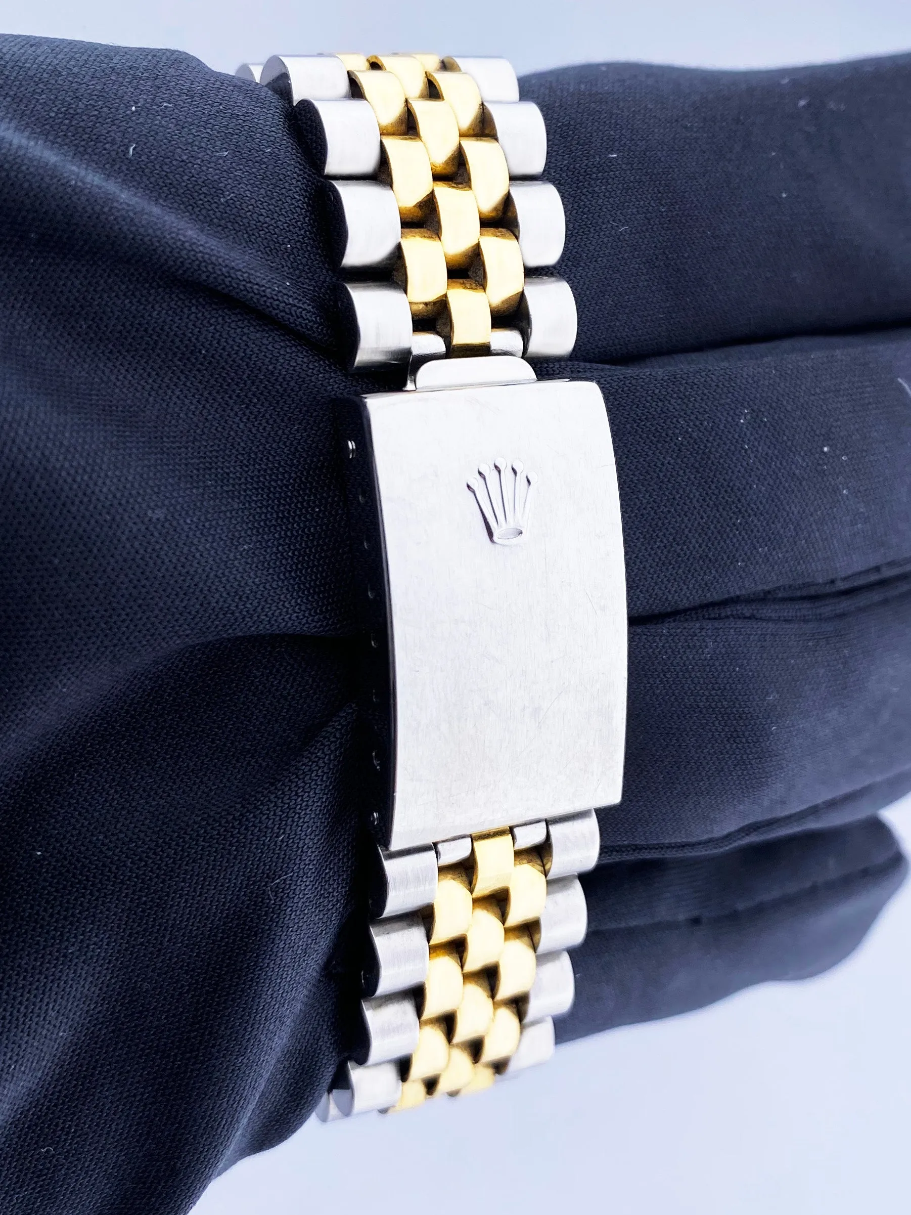Rolex Datejust 16233 Ivory Pyramid Dial Mens Watch
