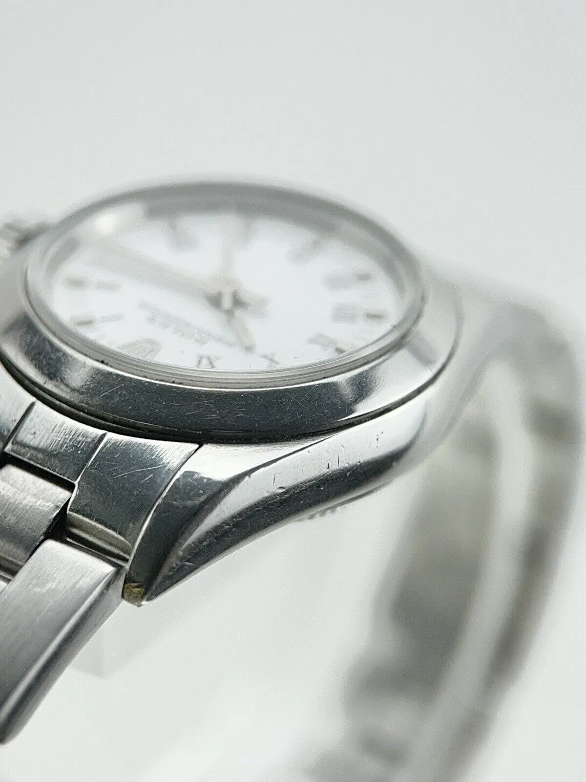 Rolex Oyster Perpetual 24 Stainless Steel White 24mm Automatic Women’s Watch