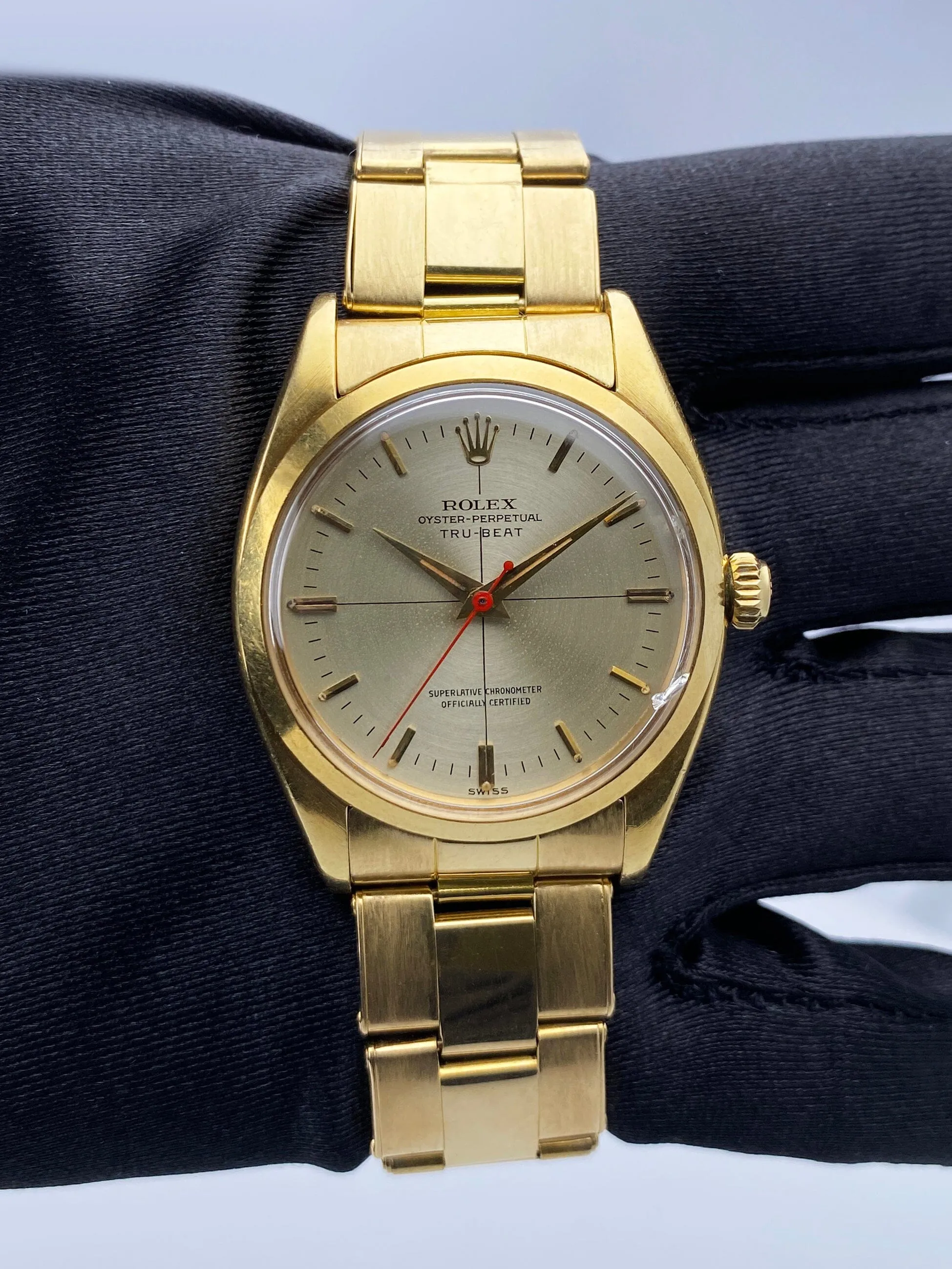 Rolex Tru-Beat 6556 18K Yellow Gold Mens Watch